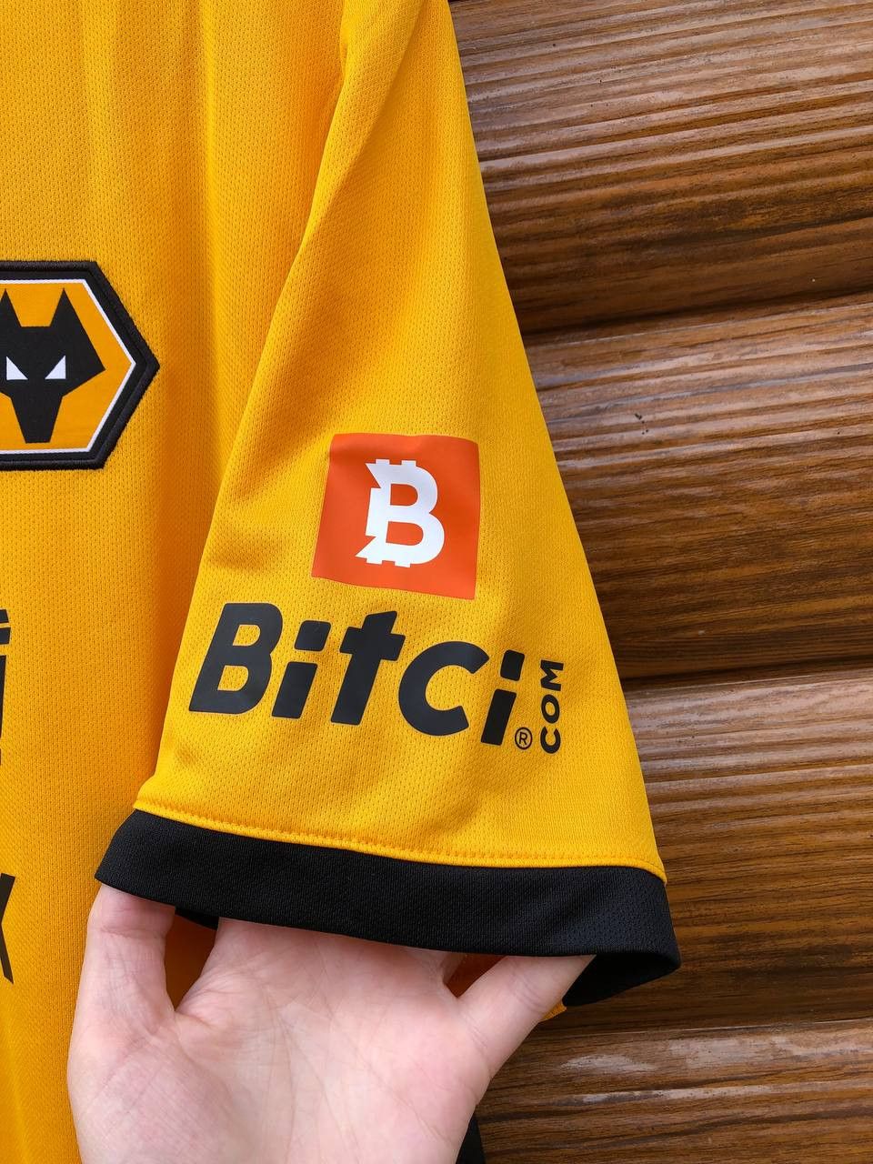 Vintage Wolverhampton Wolves Home Jersey Castore Size US XL / EU 56 / 4 - 4 Thumbnail