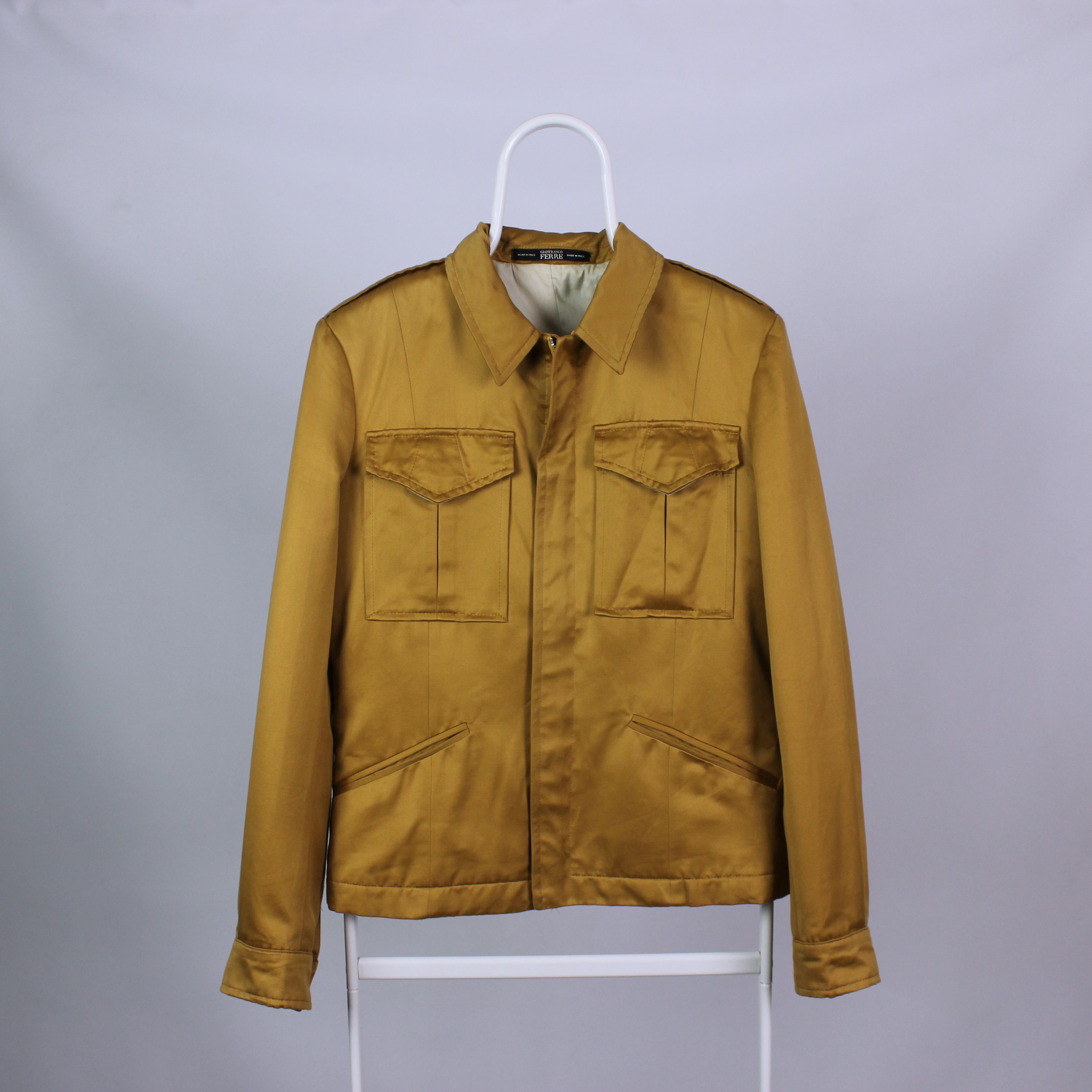 Gianfranco Ferre Gianfranco Ferre jacket rarity full zip M Size M / US 6-8 / IT 42-44 - 1 Thumbnail