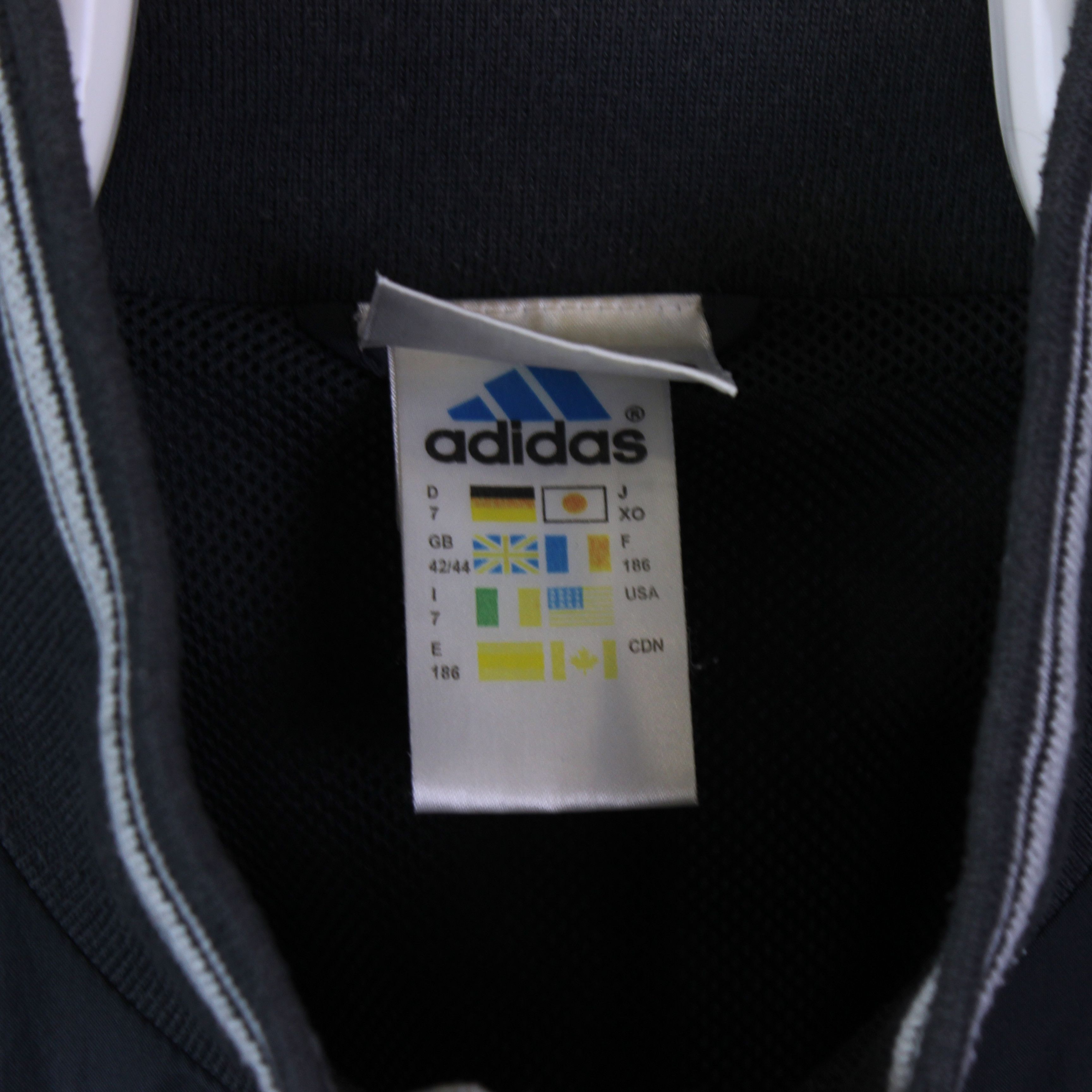 Adidas Vintage adidas tracksuit jacket rare logo M L Size US M / EU 48-50 / 2 - 5 Thumbnail