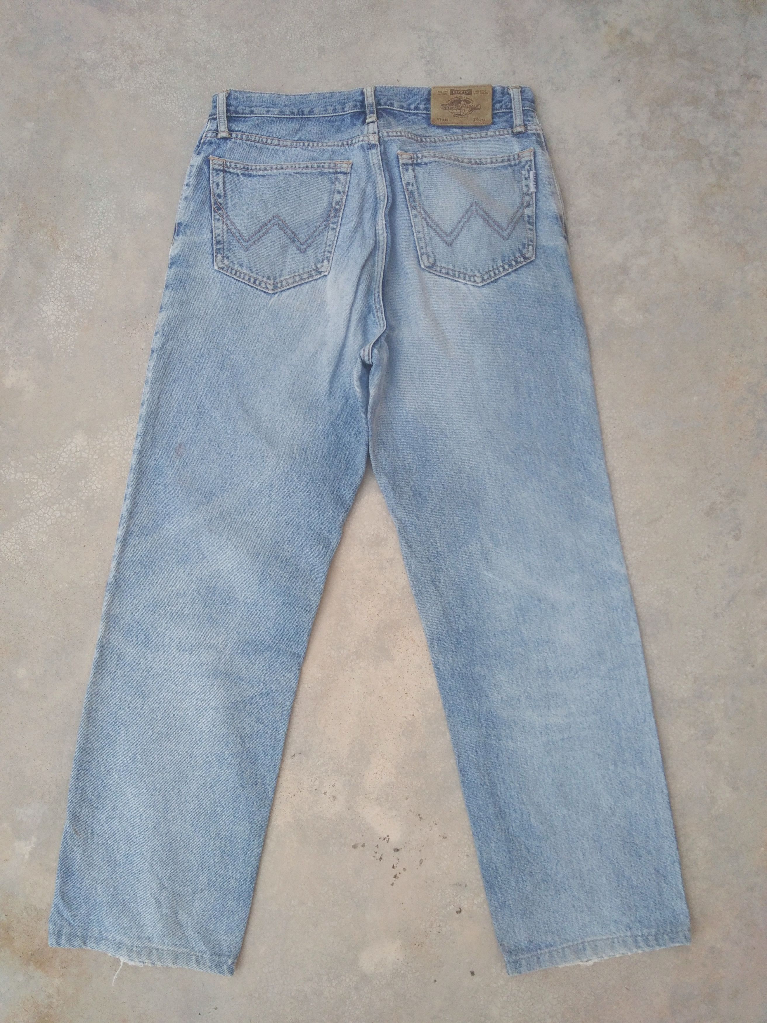 Japanese Brand Vintage Distressed Edwin Faded Blue Straight Leg Jeans 31x28 Size US 31 - 2 Thumbnail