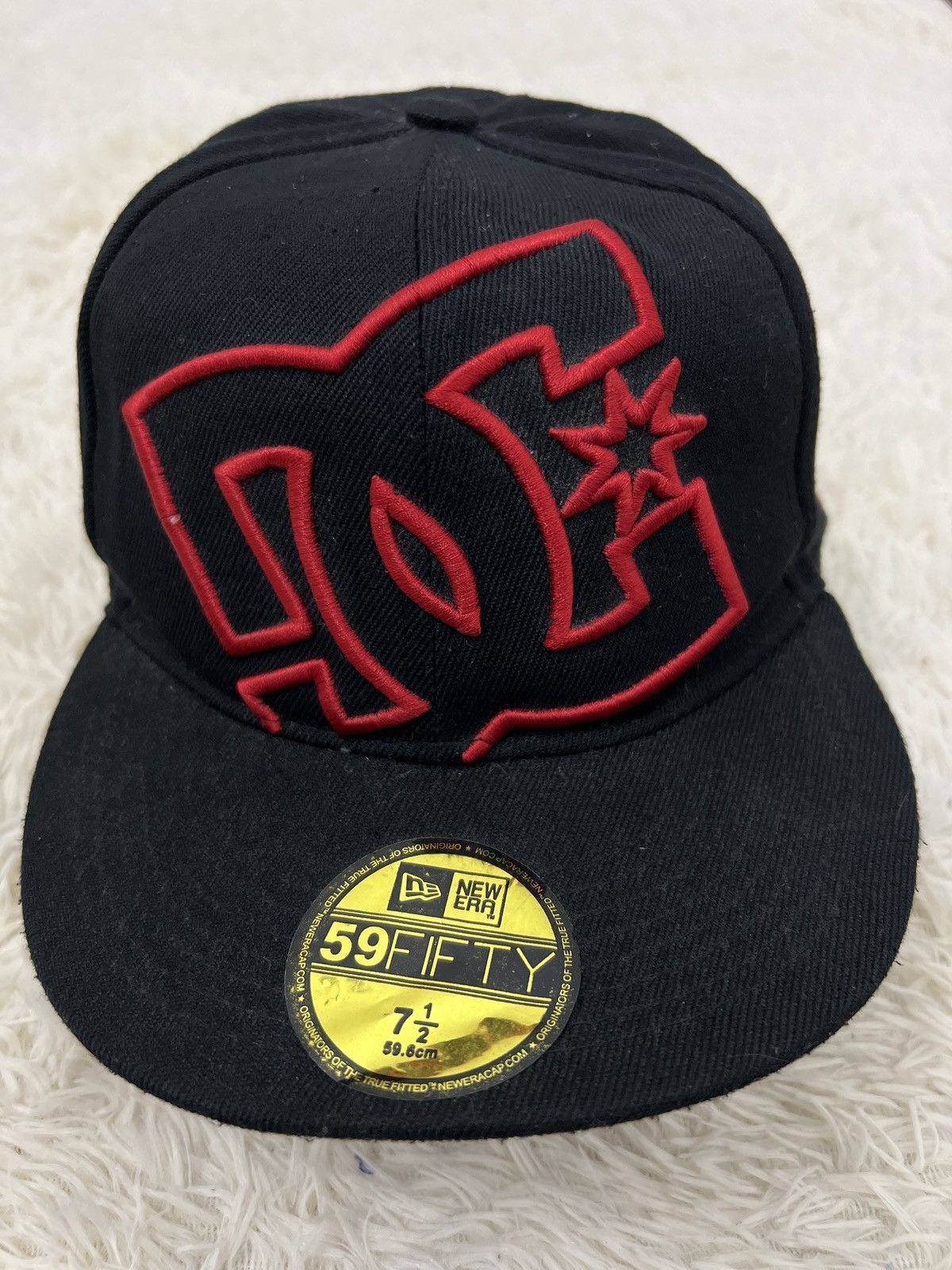 New Era × Vintage Hats New Era Dcshoecousa Snap Back Size ONE SIZE - 1 Thumbnail