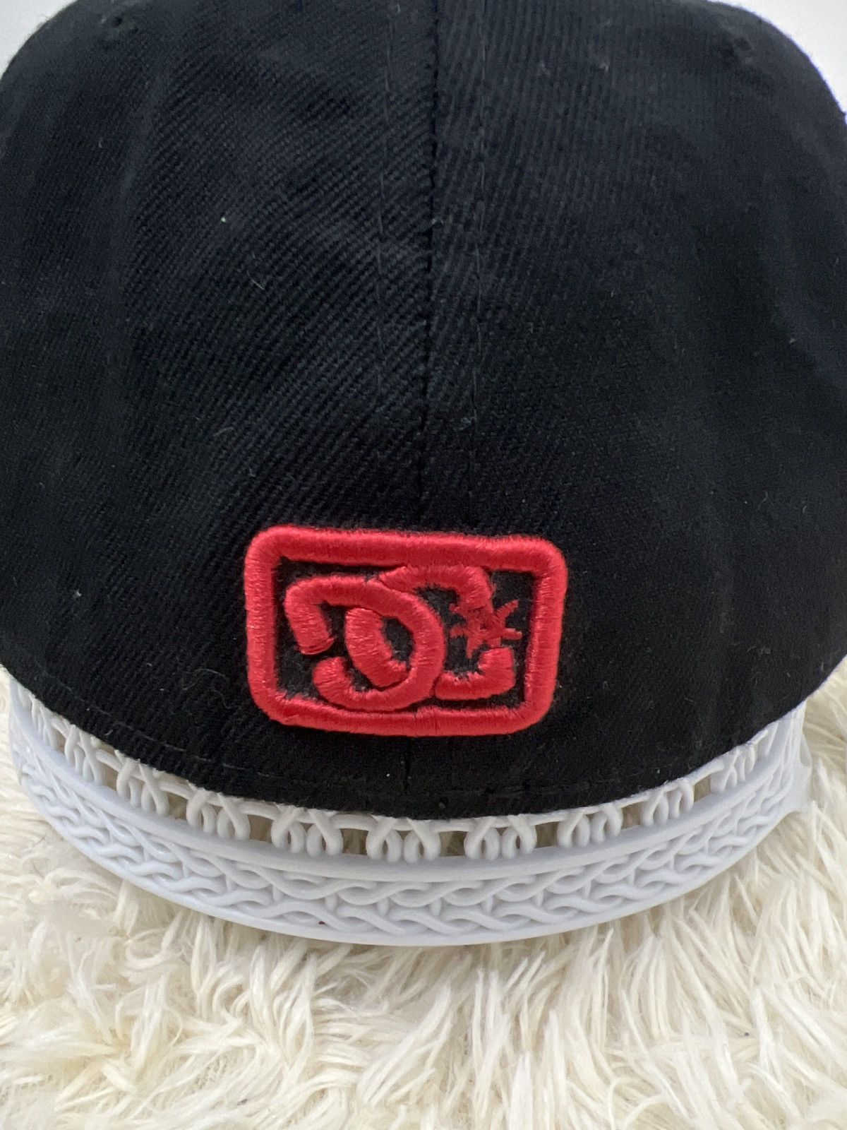 New Era × Vintage Hats New Era Dcshoecousa Snap Back Size ONE SIZE - 8 Thumbnail