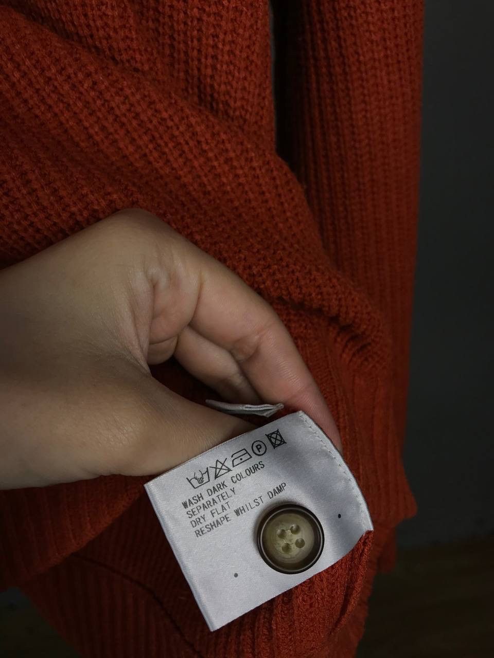 Uniqlo Uniqlo Japanese brand streetwear orange sweater Size US L / EU 52-54 / 3 - 3 Thumbnail