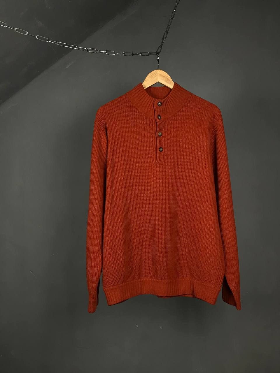 Uniqlo Uniqlo Japanese brand streetwear orange sweater Size US L / EU 52-54 / 3 - 1 Thumbnail