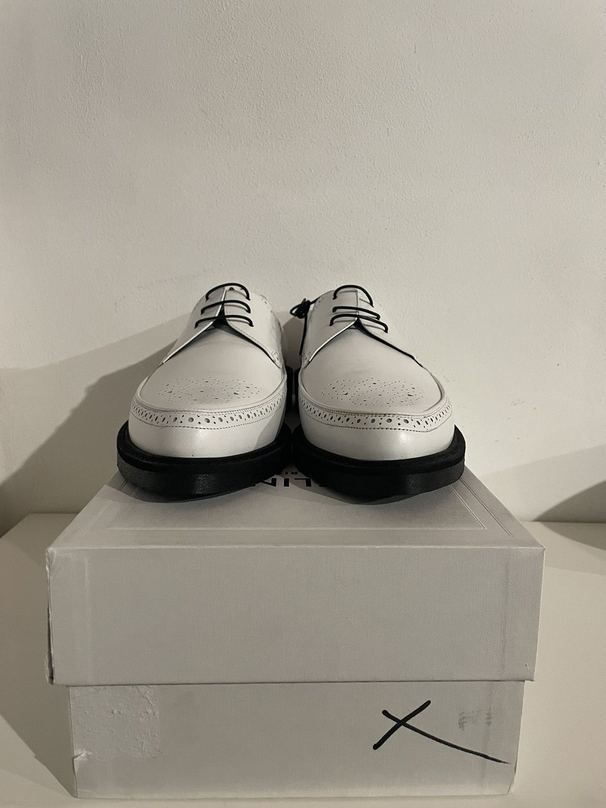 NEED GONE - RARE FW19 DERBY BROGUE WHITE CREEPERS