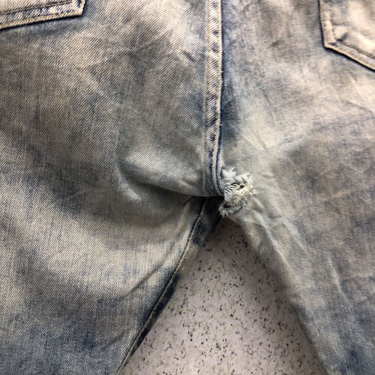 Japanese Brand ACID WASH DESIGN DENIM TORNADO MART REFINED REAL CLOTHES Size US 35 - 12 Thumbnail