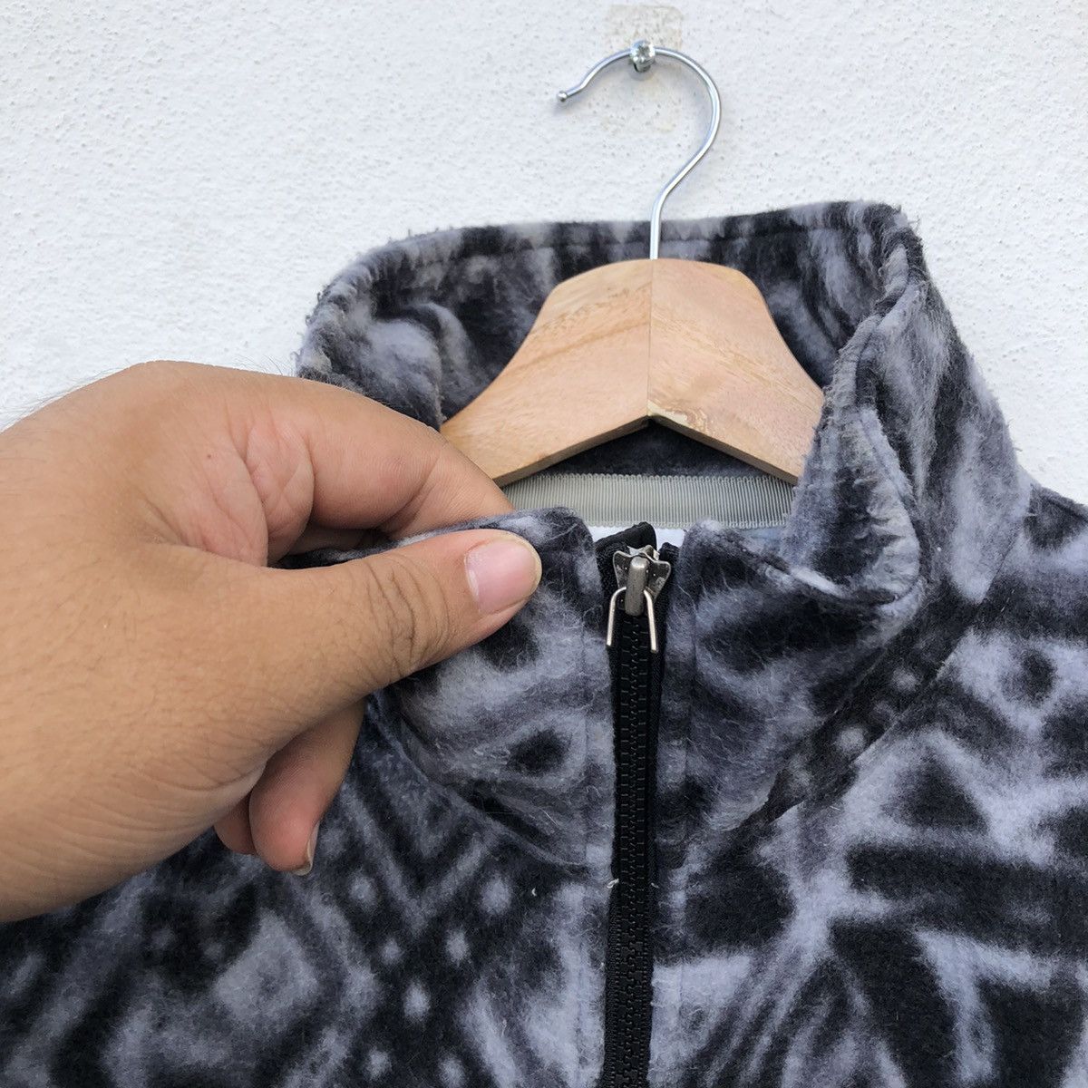 Adidas VINTAGE ADIDAS ADVENTURE FLEECE JACKET NAVAJO DESIGN Size US M / EU 48-50 / 2 - 8 Thumbnail