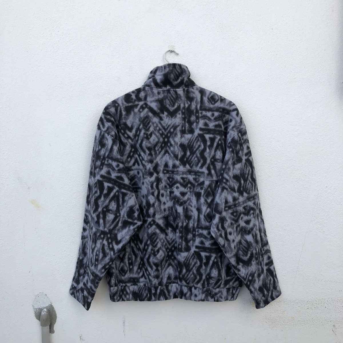 Adidas VINTAGE ADIDAS ADVENTURE FLEECE JACKET NAVAJO DESIGN Size US M / EU 48-50 / 2 - 9 Thumbnail