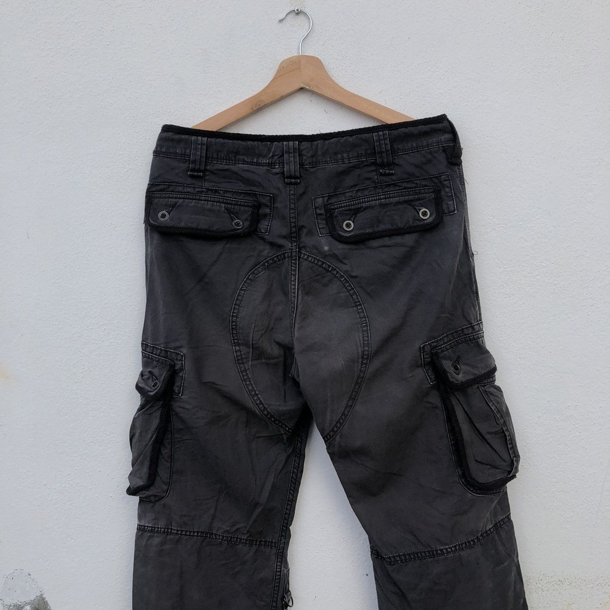 Japanese Brand MULTI POCKET CARGO PANTS JAPANESE BRAND Size US 33 - 8 Thumbnail