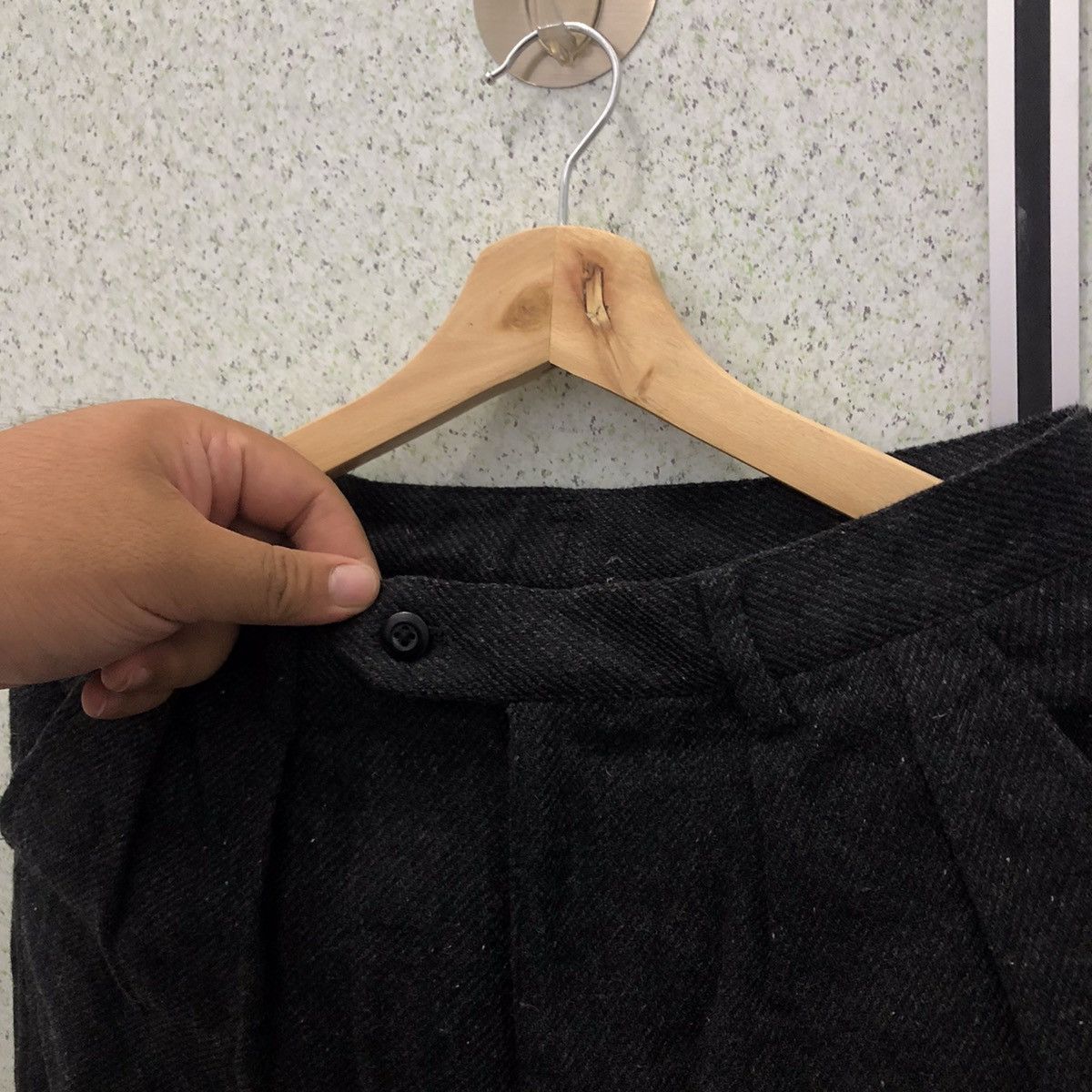 Japanese Brand CASUAL PANTS WITH BUCKLE WOOL INSPIRED BY ISSEY MIYAKE Size US 28 / EU 44 - 5 Thumbnail