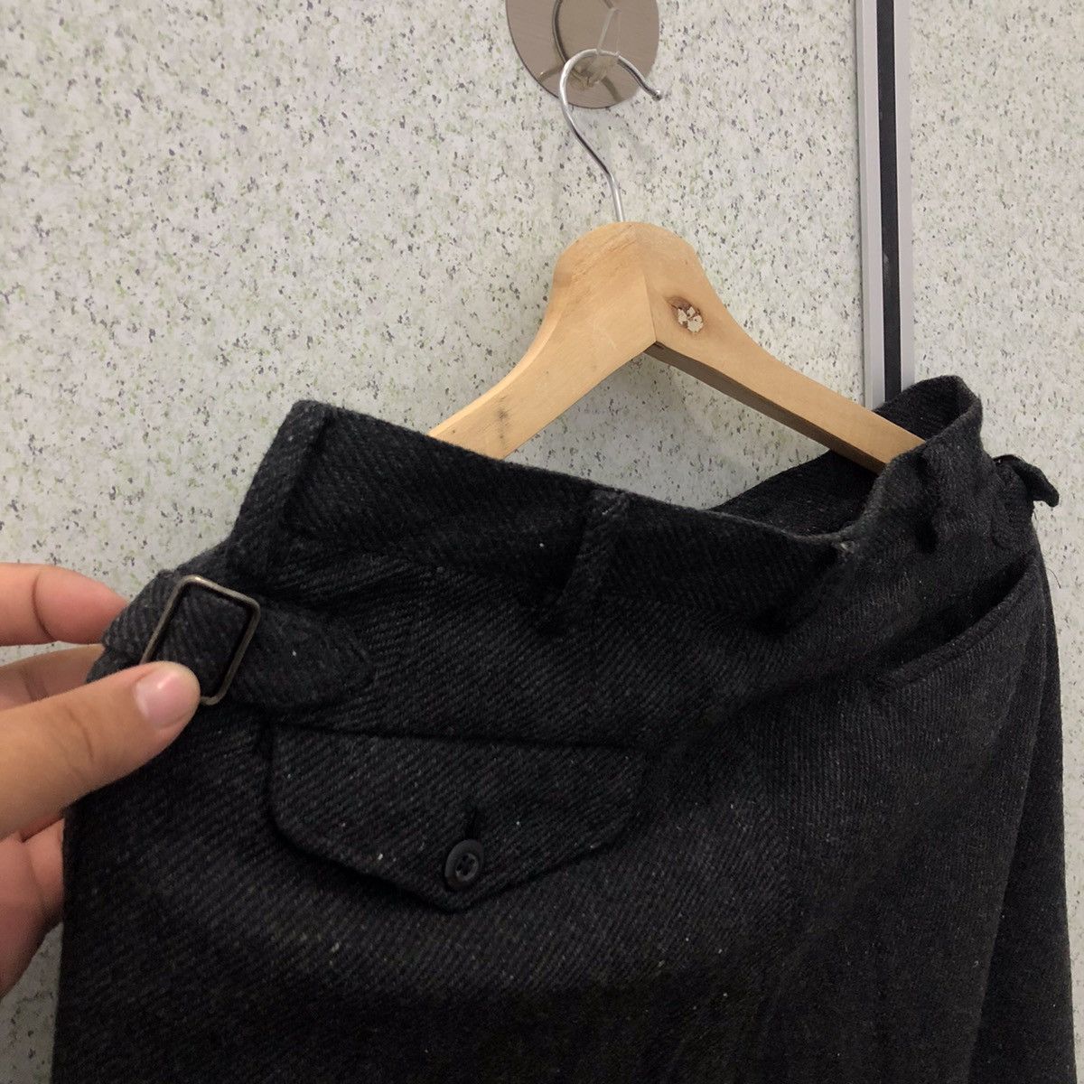 Japanese Brand CASUAL PANTS WITH BUCKLE WOOL INSPIRED BY ISSEY MIYAKE Size US 28 / EU 44 - 8 Thumbnail