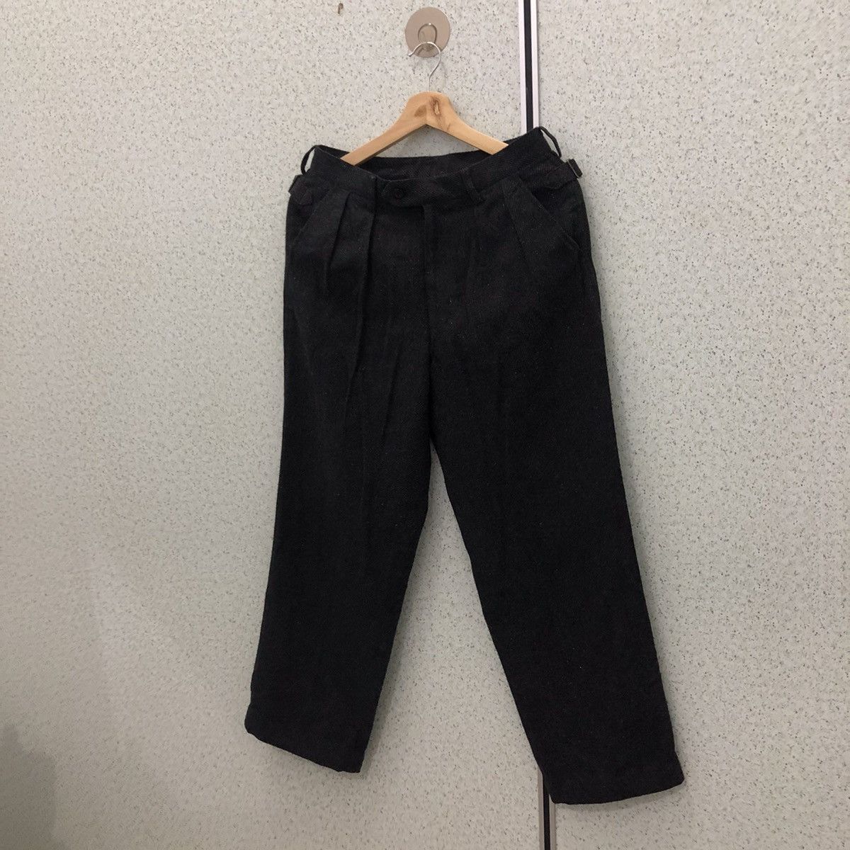 Japanese Brand CASUAL PANTS WITH BUCKLE WOOL INSPIRED BY ISSEY MIYAKE Size US 28 / EU 44 - 2 Thumbnail