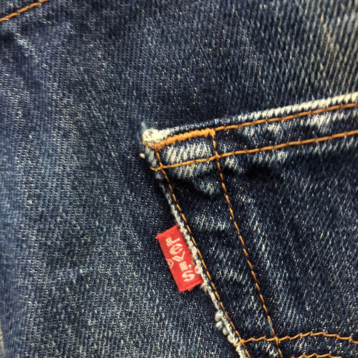 Levi's VINTAGE LEVI'S DENIM JEANS Size US 31 - 12 Thumbnail