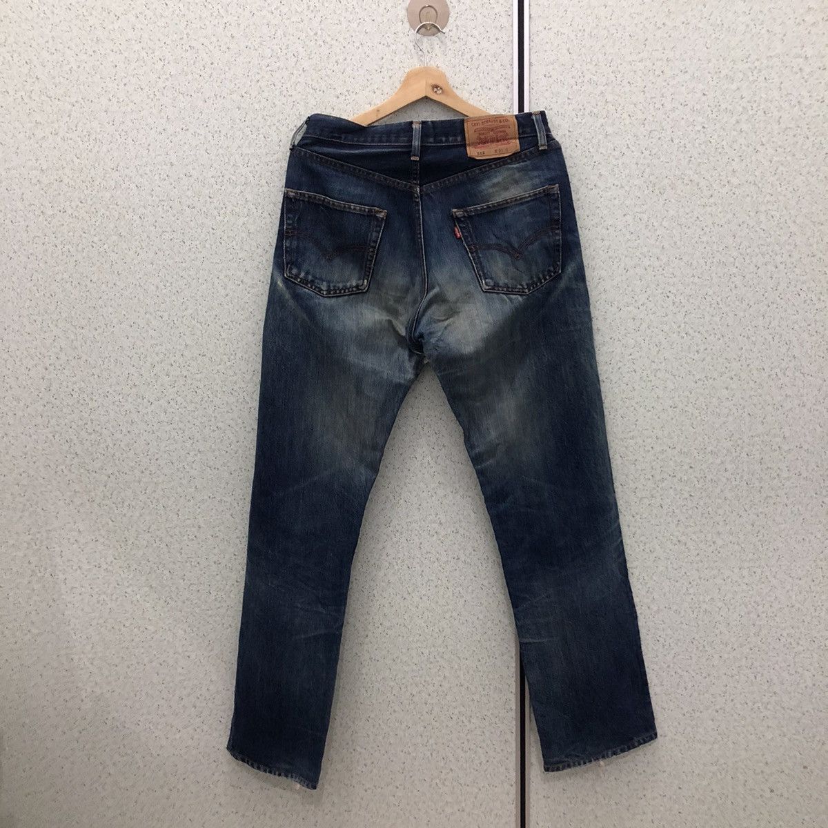 Levi's VINTAGE LEVI'S DENIM JEANS Size US 31 - 9 Thumbnail