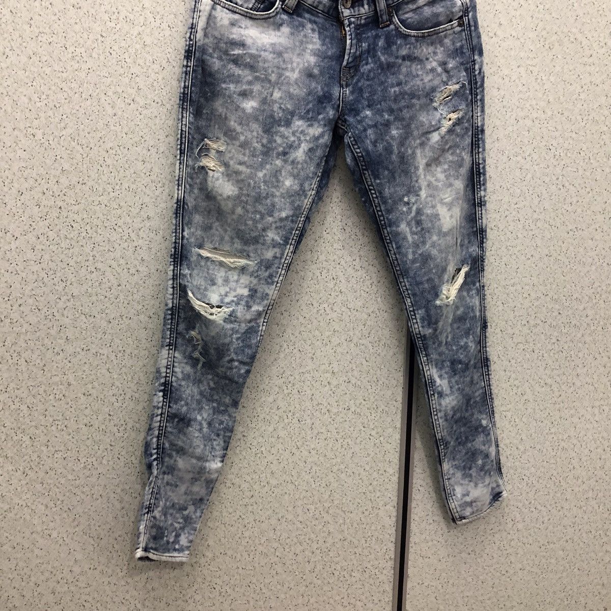 Japanese Brand ACID WASH SKINNY DENIM MOUSSY MADE IN JAPAN Size US 31 - 4 Thumbnail