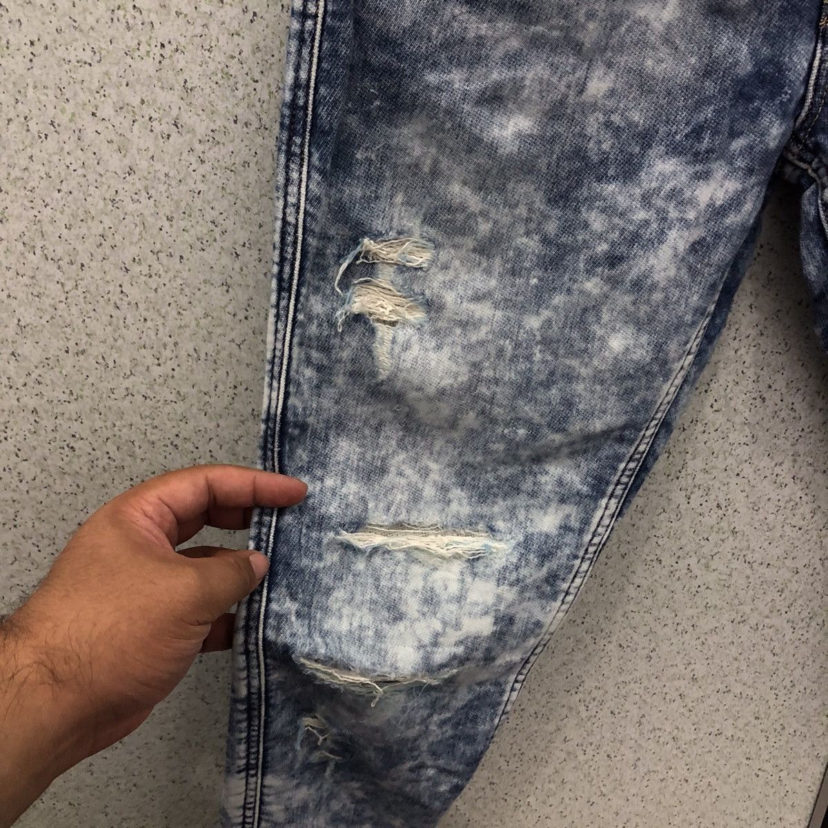 Japanese Brand ACID WASH SKINNY DENIM MOUSSY MADE IN JAPAN Size US 31 - 5 Thumbnail