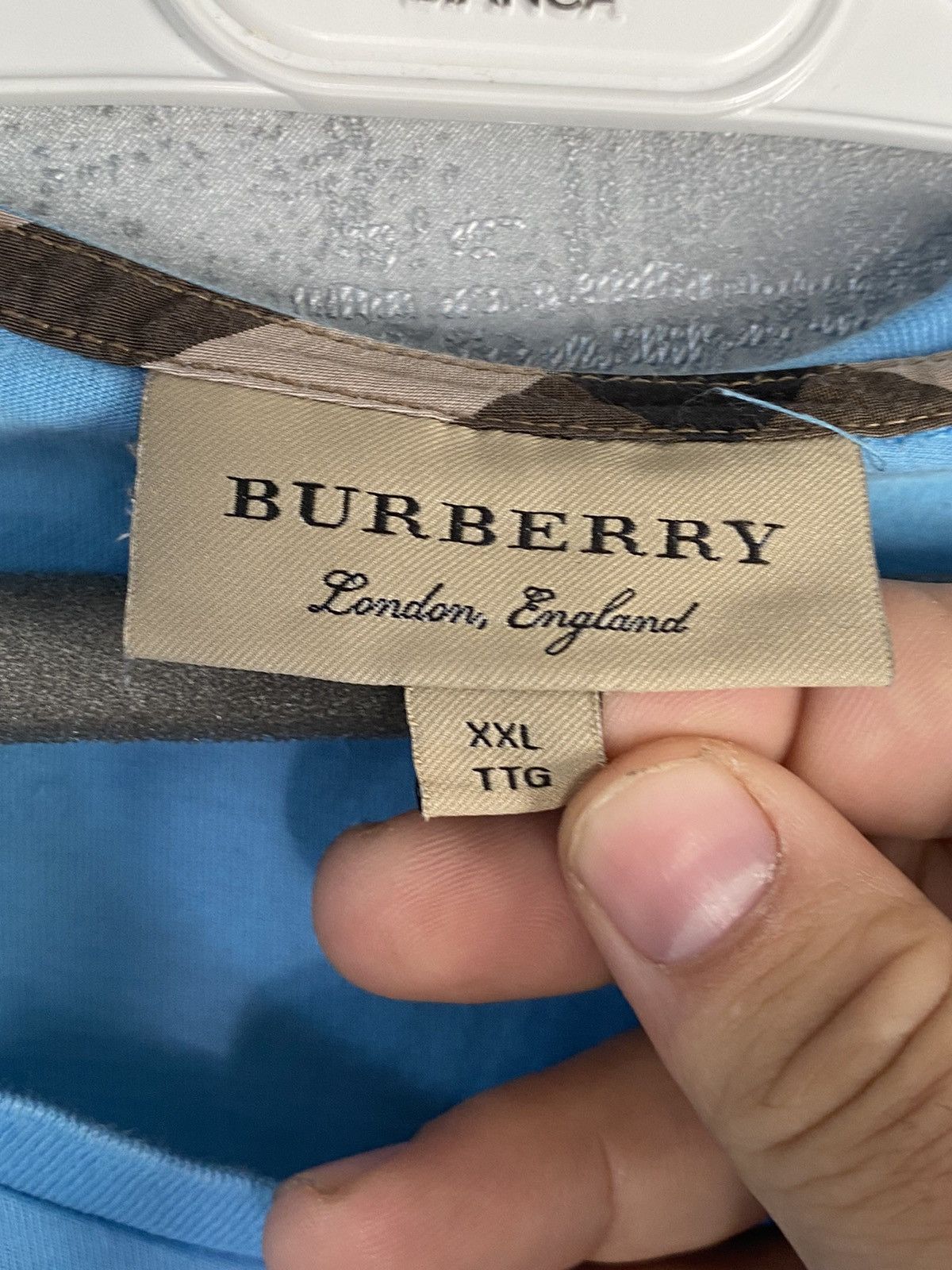 Burberry Vintage Burberry London England T-shirt size XXL Size US XXL / EU 58 / 5 - 5 Thumbnail