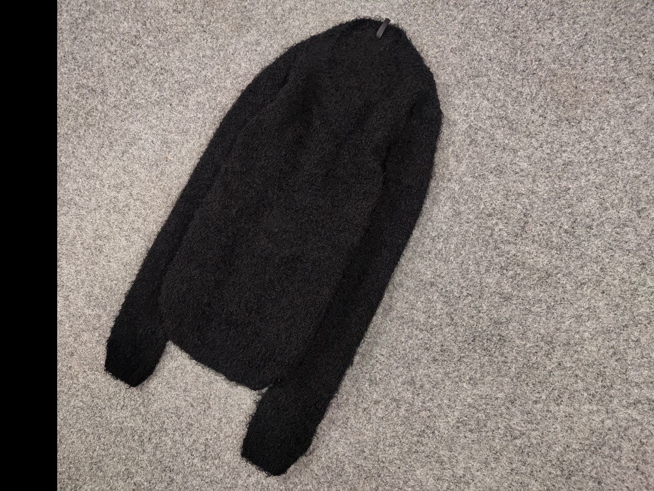 Japanese Brand Vintage Japanese Black Mohair Style Fuzzy Crewneck Sweater Size US S / EU 44-46 / 1 - 3 Thumbnail