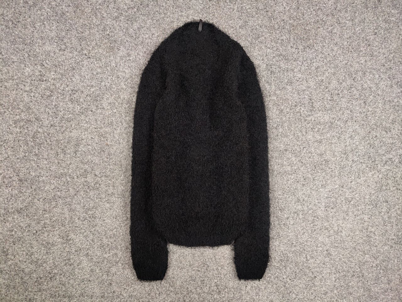 Japanese Brand Vintage Japanese Black Mohair Style Fuzzy Crewneck Sweater Size US S / EU 44-46 / 1 - 1 Thumbnail