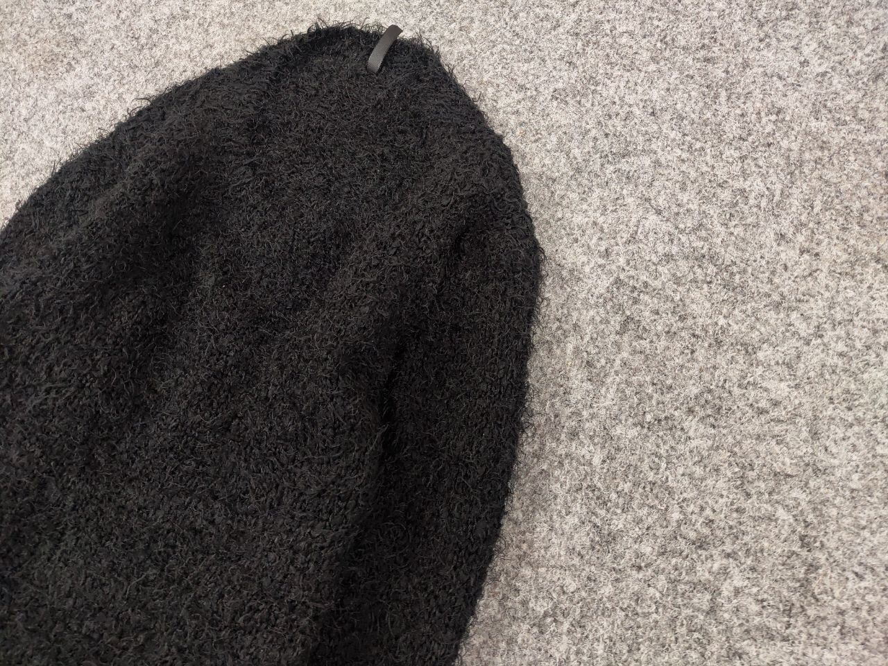 Japanese Brand Vintage Japanese Black Mohair Style Fuzzy Crewneck Sweater Size US S / EU 44-46 / 1 - 4 Thumbnail