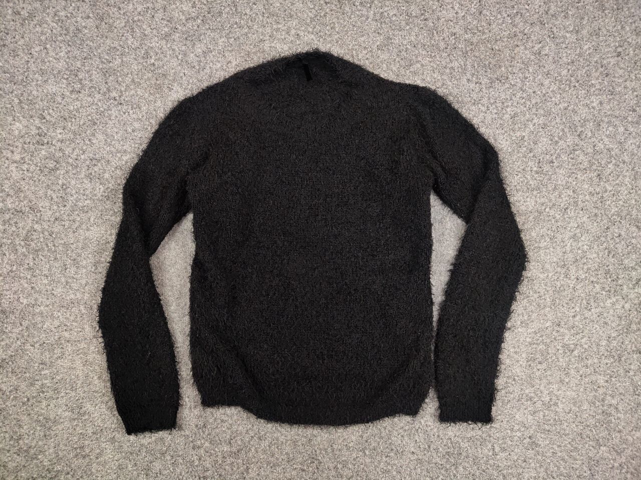 Japanese Brand Vintage Japanese Black Mohair Style Fuzzy Crewneck Sweater Size US S / EU 44-46 / 1 - 11 Thumbnail