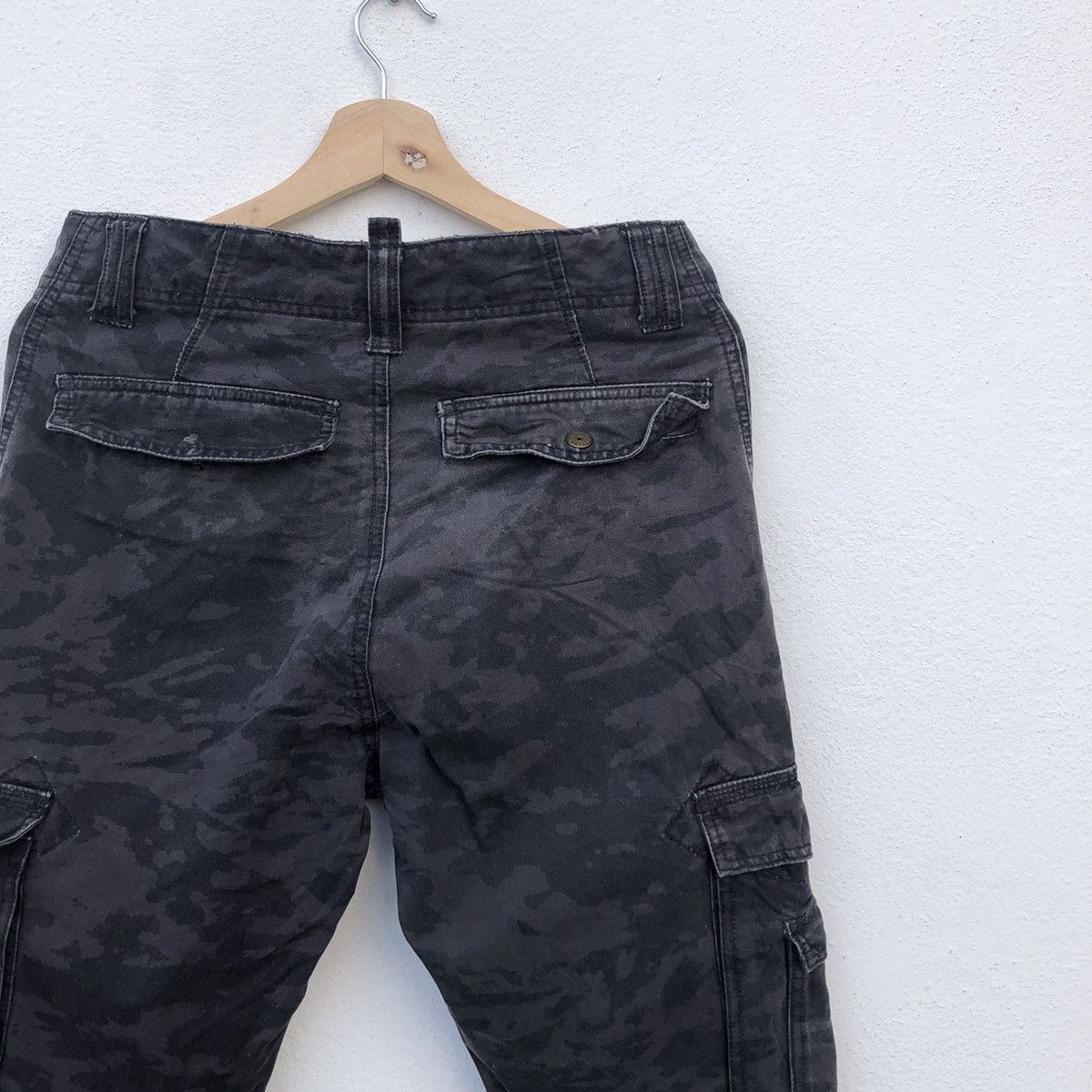 Japanese Brand PARACHUTE BIKER PANTS CAMO DESIGN CARGO MULTI POCKETS Size US 31 - 10 Thumbnail