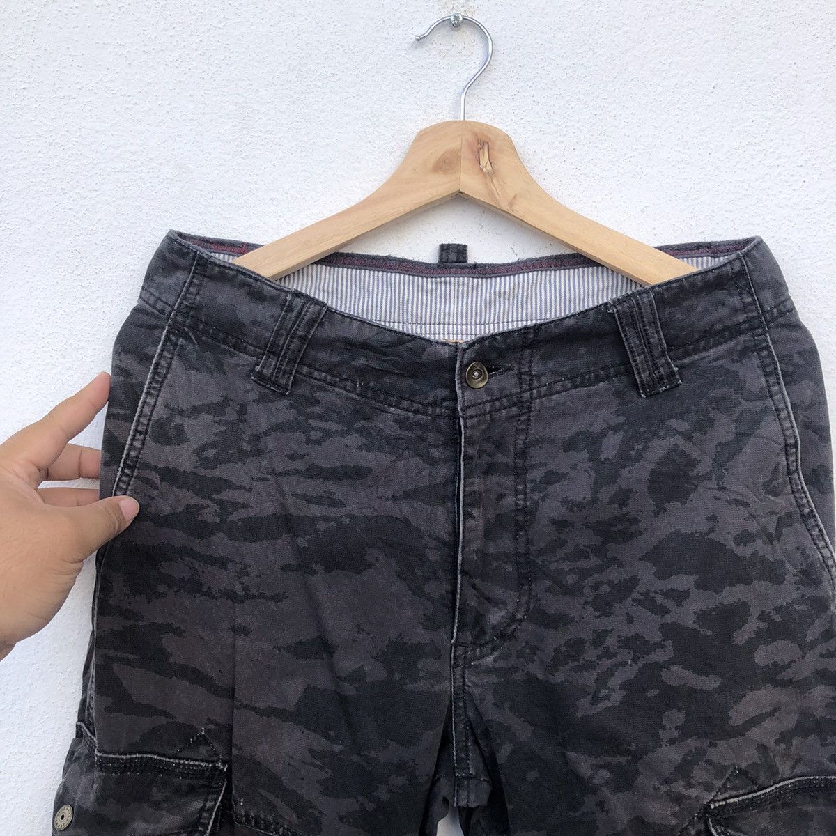 Japanese Brand PARACHUTE BIKER PANTS CAMO DESIGN CARGO MULTI POCKETS Size US 31 - 6 Thumbnail