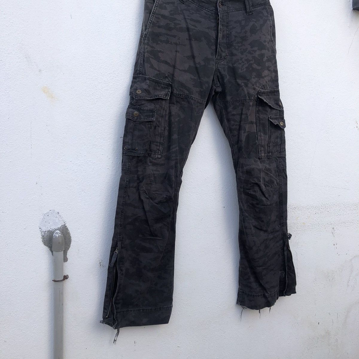 Japanese Brand PARACHUTE BIKER PANTS CAMO DESIGN CARGO MULTI POCKETS Size US 31 - 4 Thumbnail