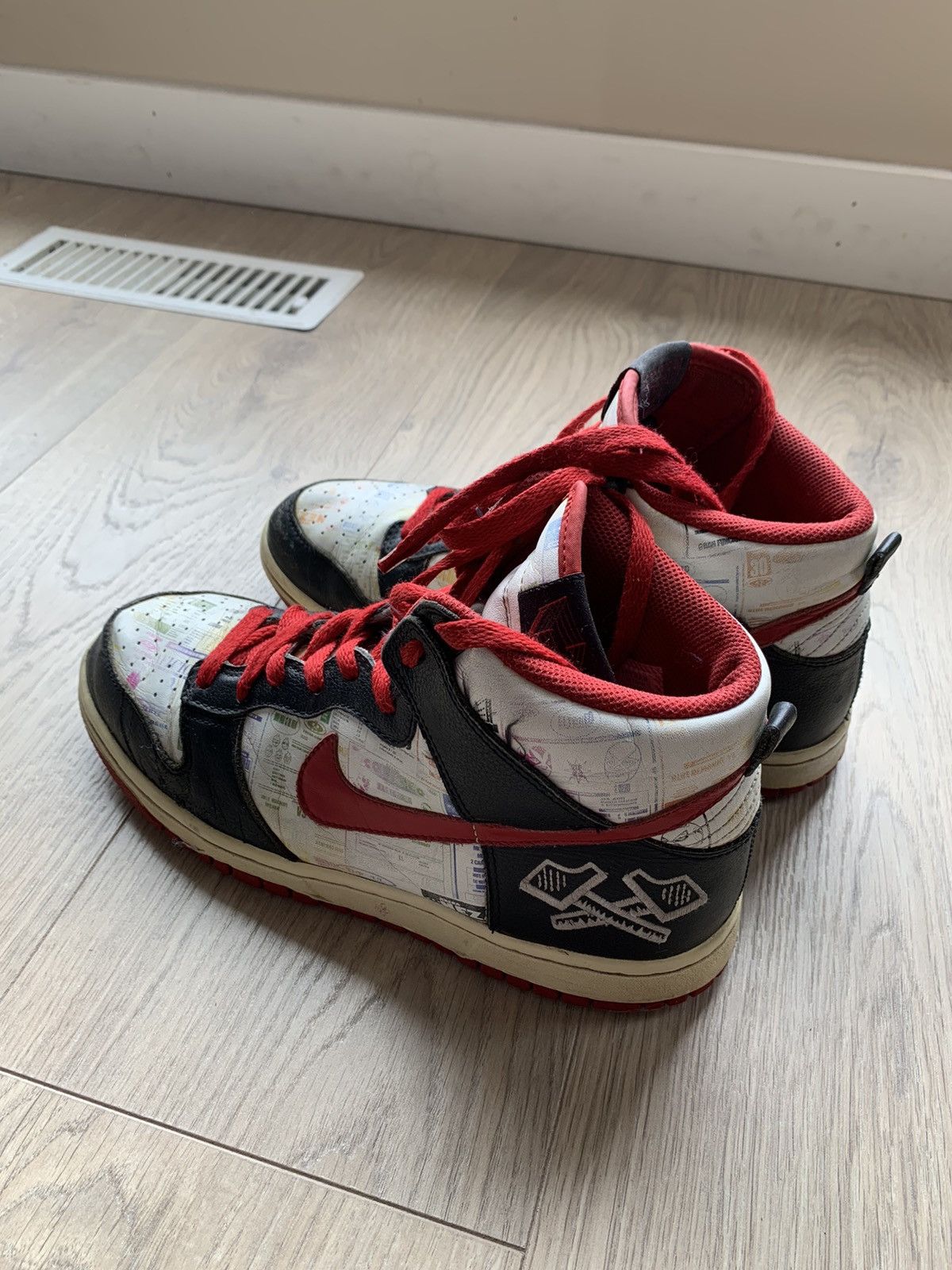 Vintage Nike Dunk High Premium 2006 „Lucha Libre” Size US 8 / EU 41 - 2 Thumbnail
