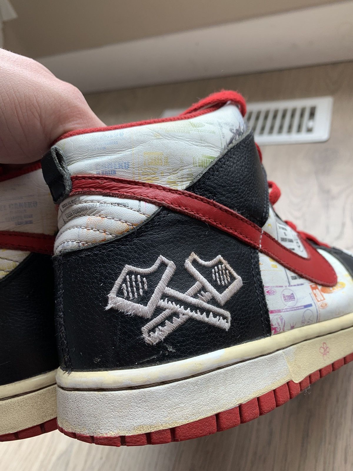 Vintage Nike Dunk High Premium 2006 „Lucha Libre” Size US 8 / EU 41 - 5 Thumbnail