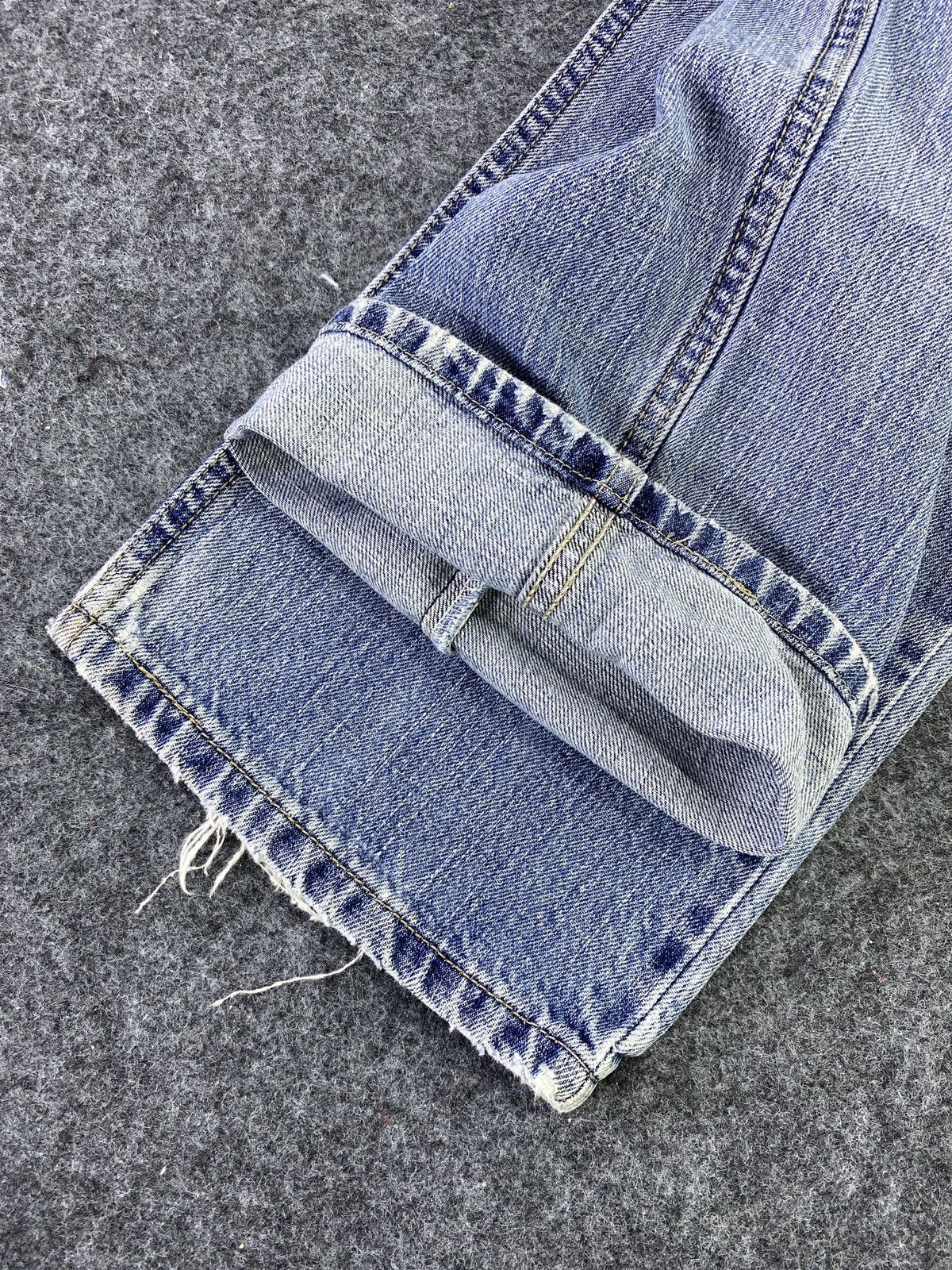 Jean × Levi's × Vintage VINTAGE LEVIS 505 MEDIUM WASH JEANS 33x30 - J020 Size US 33 - 9 Thumbnail