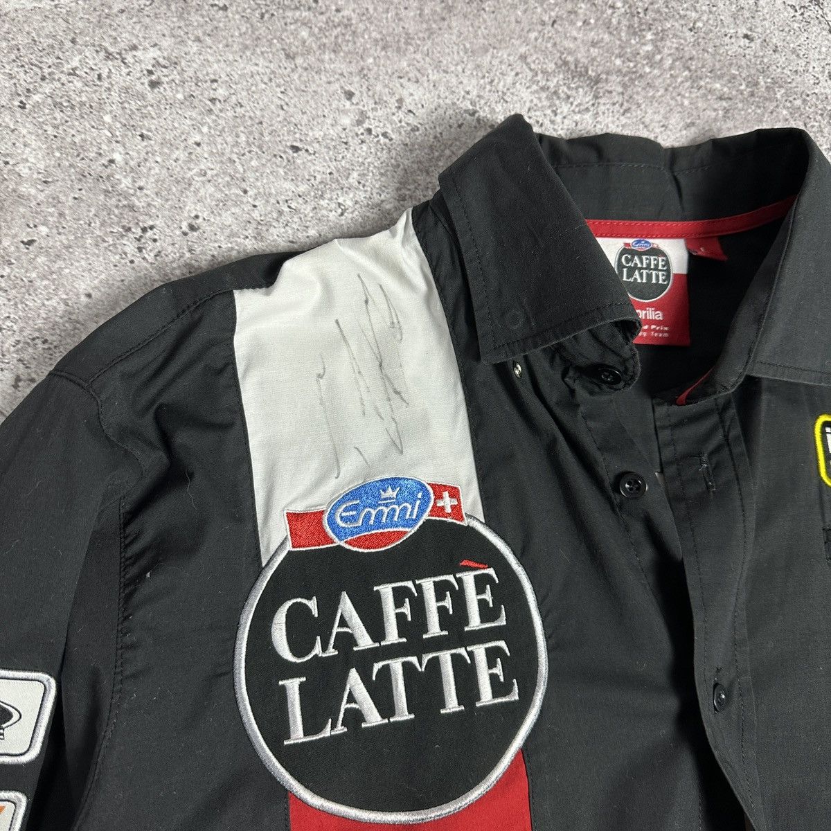 Vintage Vintage Formula 1 Signed Aprilia Caffe Latte racing shirt Size US L / EU 52-54 / 3 - 8 Thumbnail