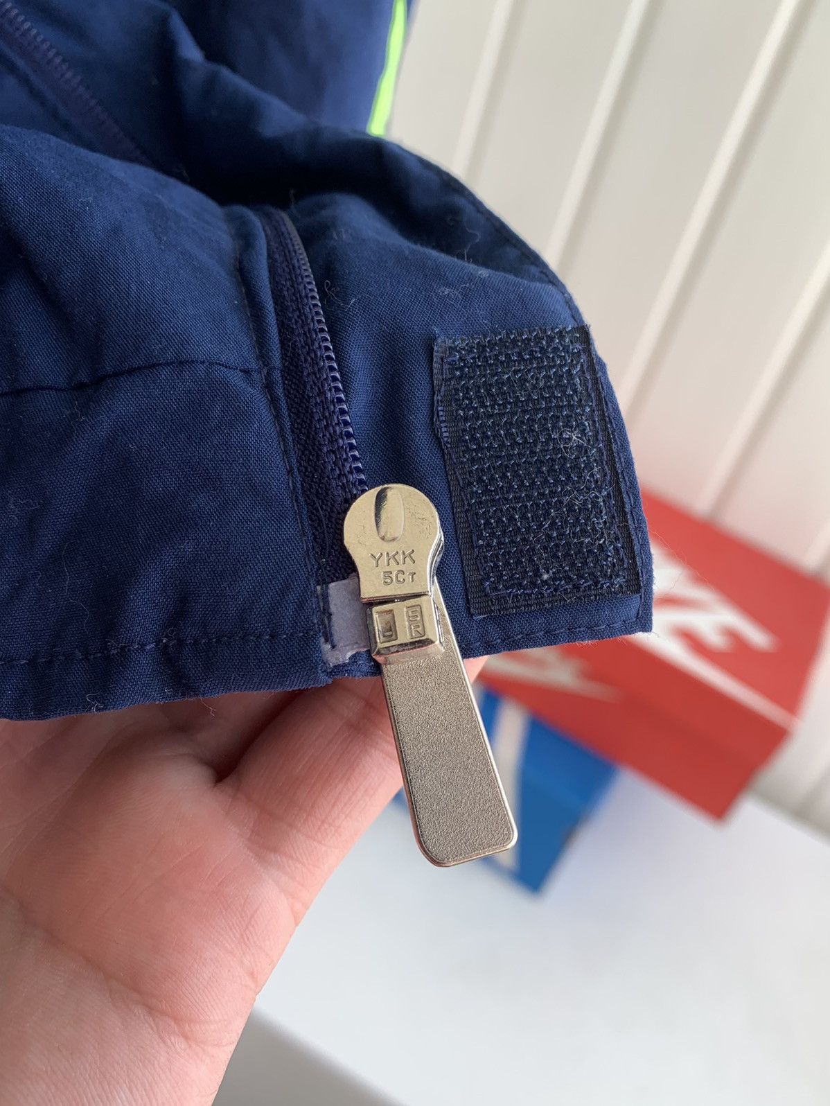 Vintage Nike Sportswear Vintage Nylon Track Jacket Size L Size US L / EU 52-54 / 3 - 10 Thumbnail