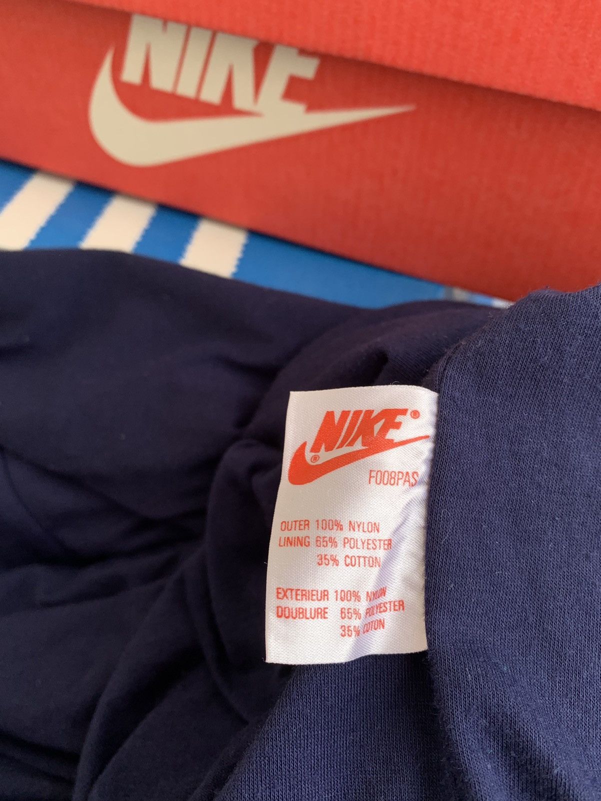 Vintage Nike Sportswear Vintage Nylon Track Jacket Size L Size US L / EU 52-54 / 3 - 11 Thumbnail