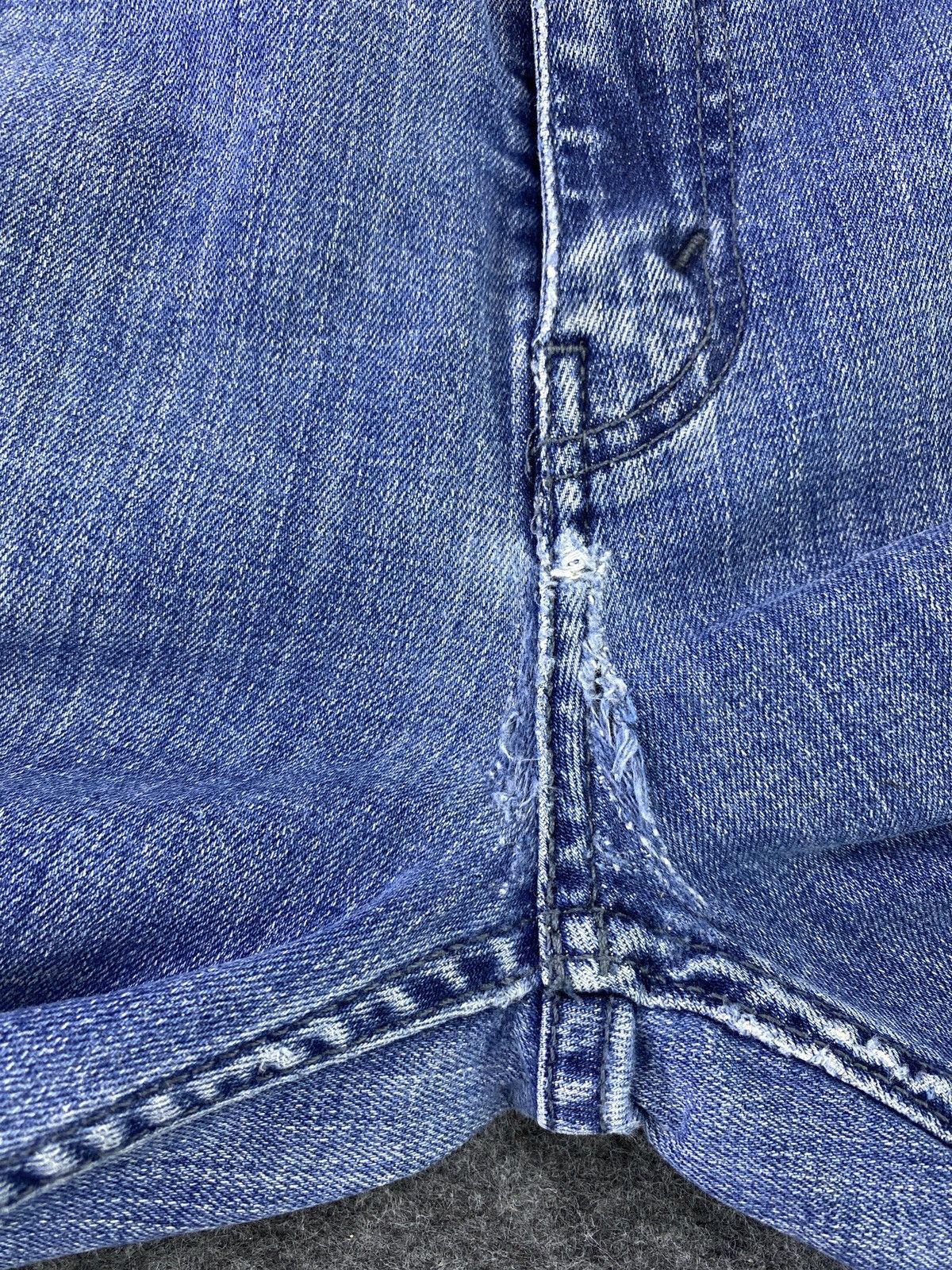 Jean × Levi's × Vintage VINTAGE LEVIS 514 BLUE WASH JEANS- J012 Size US 36 / EU 52 - 12 Thumbnail