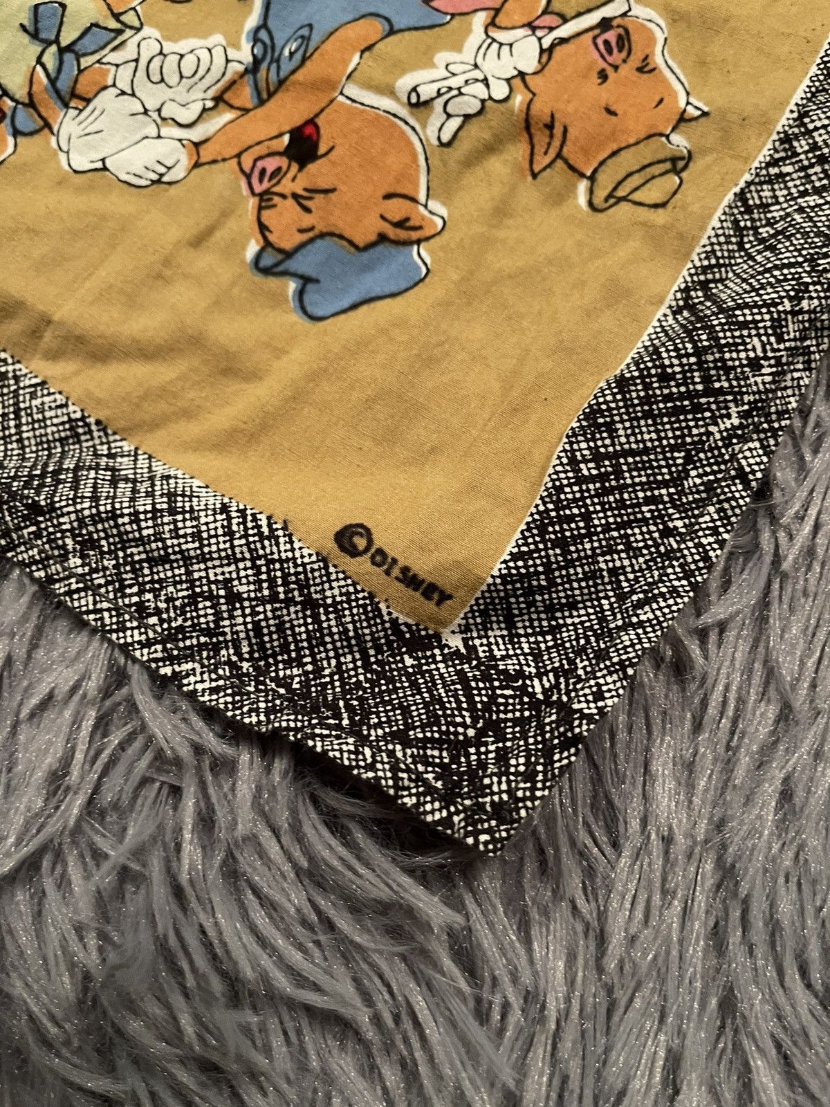 Cartoon Network × Disney × Vintage Disney 90s vintage Big Bad Wolf bandana Size ONE SIZE - 2 Thumbnail