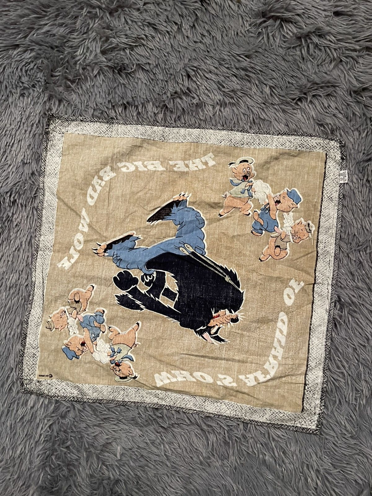 Cartoon Network × Disney × Vintage Disney 90s vintage Big Bad Wolf bandana Size ONE SIZE - 7 Thumbnail