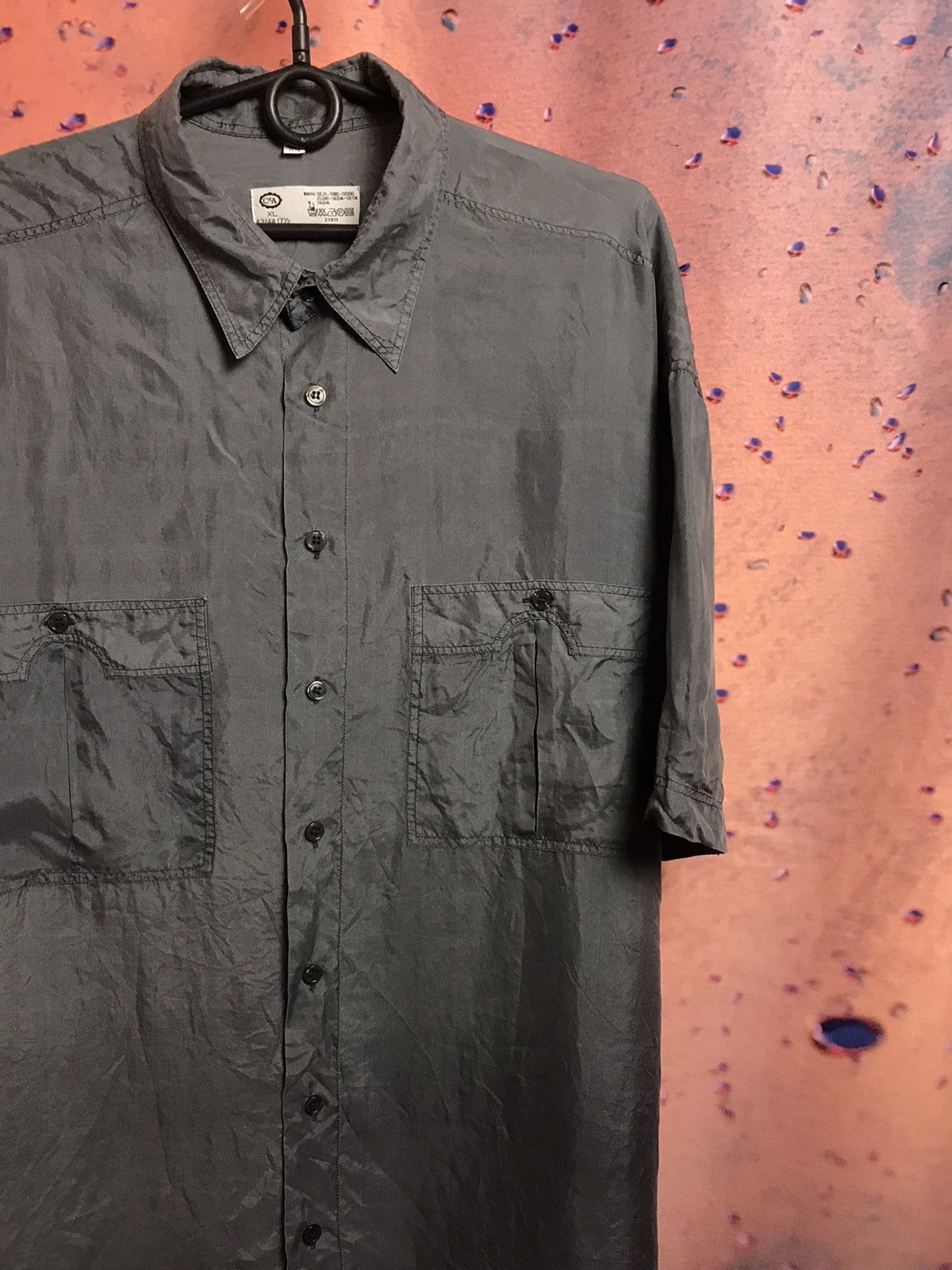 Vintage Vintage streetwear grey silk shirt Size US XL / EU 56 / 4 - 1 Thumbnail