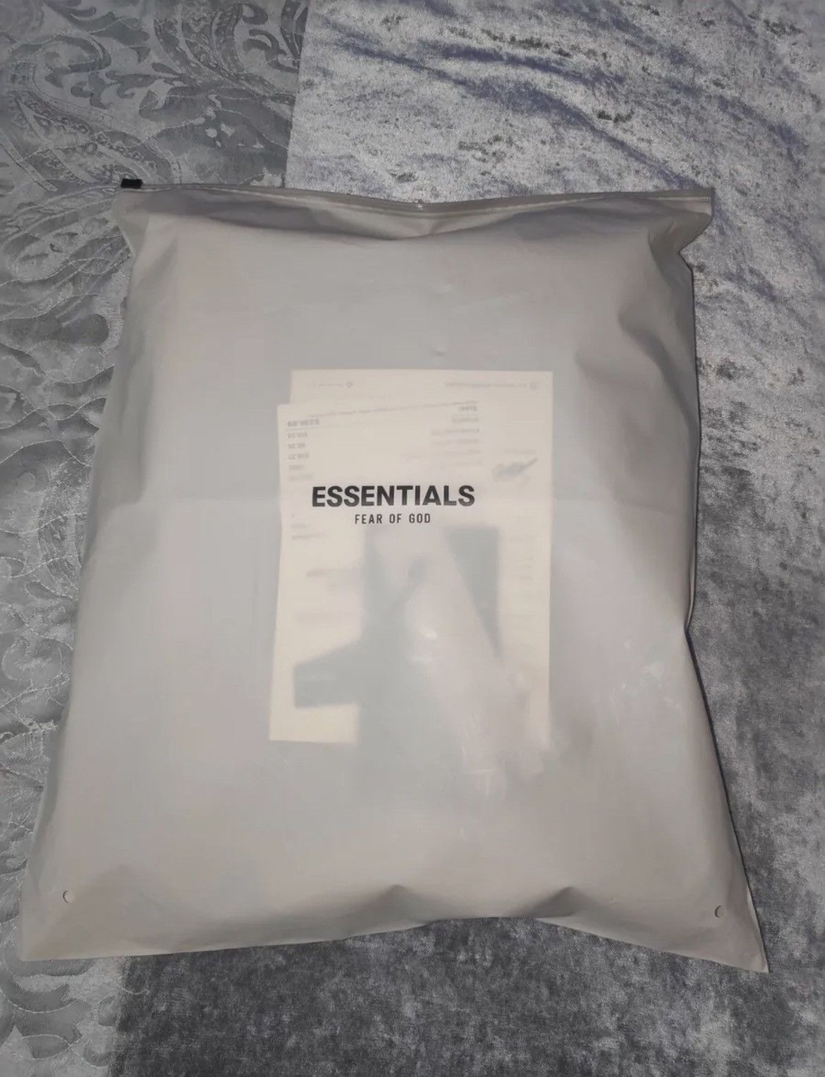 Essentials Fear Of God Essentials Pullover Hoodie Applique Logo OLIVE Size US M / EU 48-50 / 2 - 5 Thumbnail