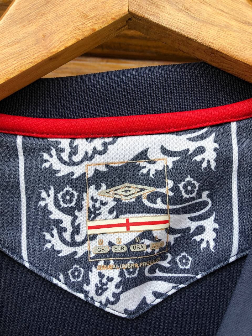 Umbro ENGLAND HOME FOOTBALL SHIRT SOCCER JERSEY UMBRO Size US M / EU 48-50 / 2 - 7 Thumbnail