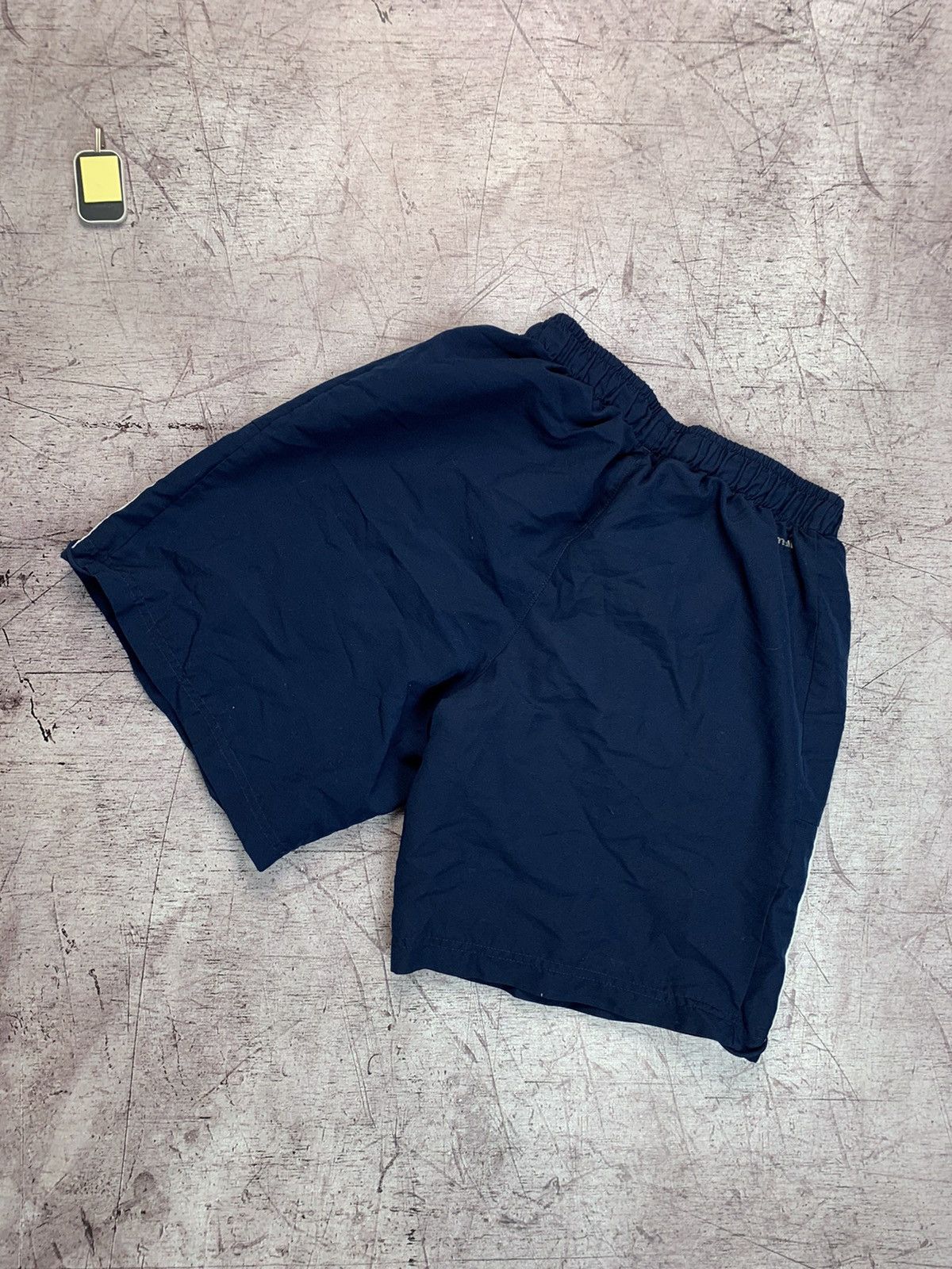 Adidas × Vintage Vintage Adidas Essentials Shorts Size US 32 / EU 48 - 2 Thumbnail