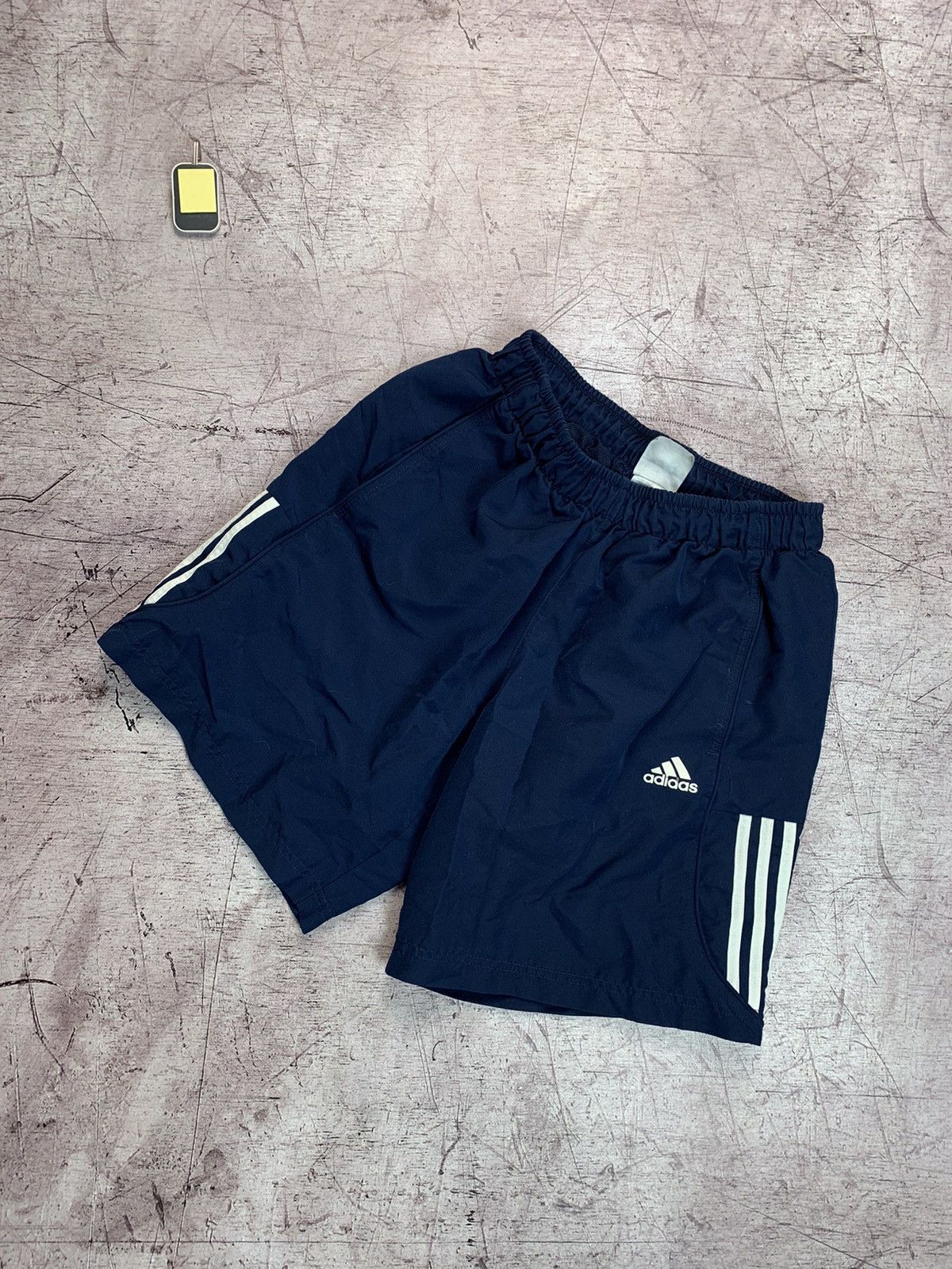 Adidas × Vintage Vintage Adidas Essentials Shorts Size US 32 / EU 48 - 1 Thumbnail