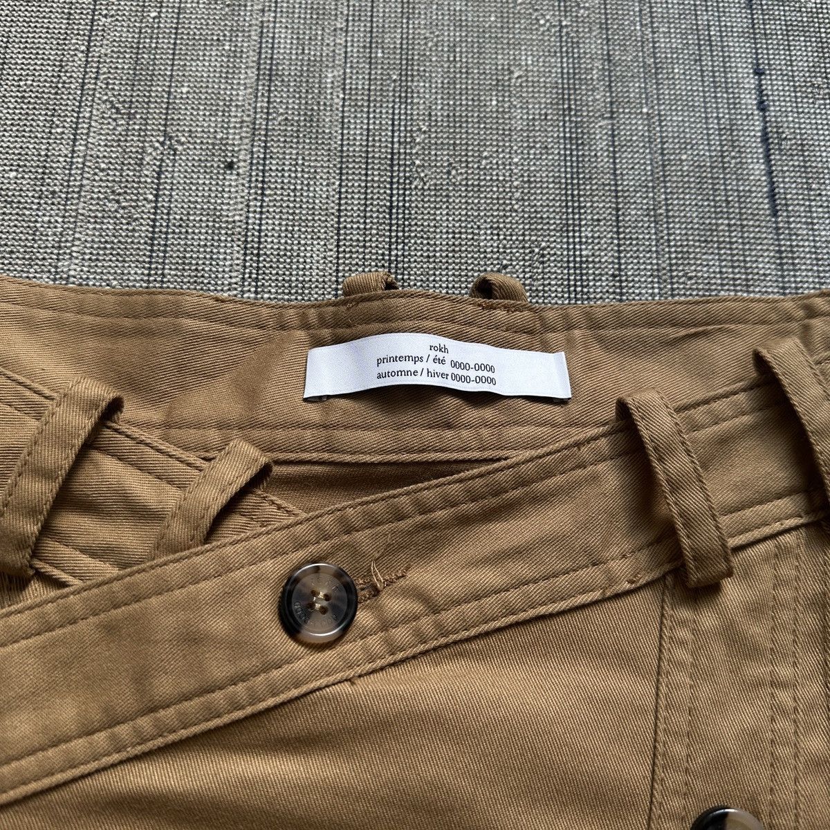 rokh ROKH UTILITY MULTI POCKET MIDI SKIRT Size 26" / US 2 / IT 38 - 6 Thumbnail