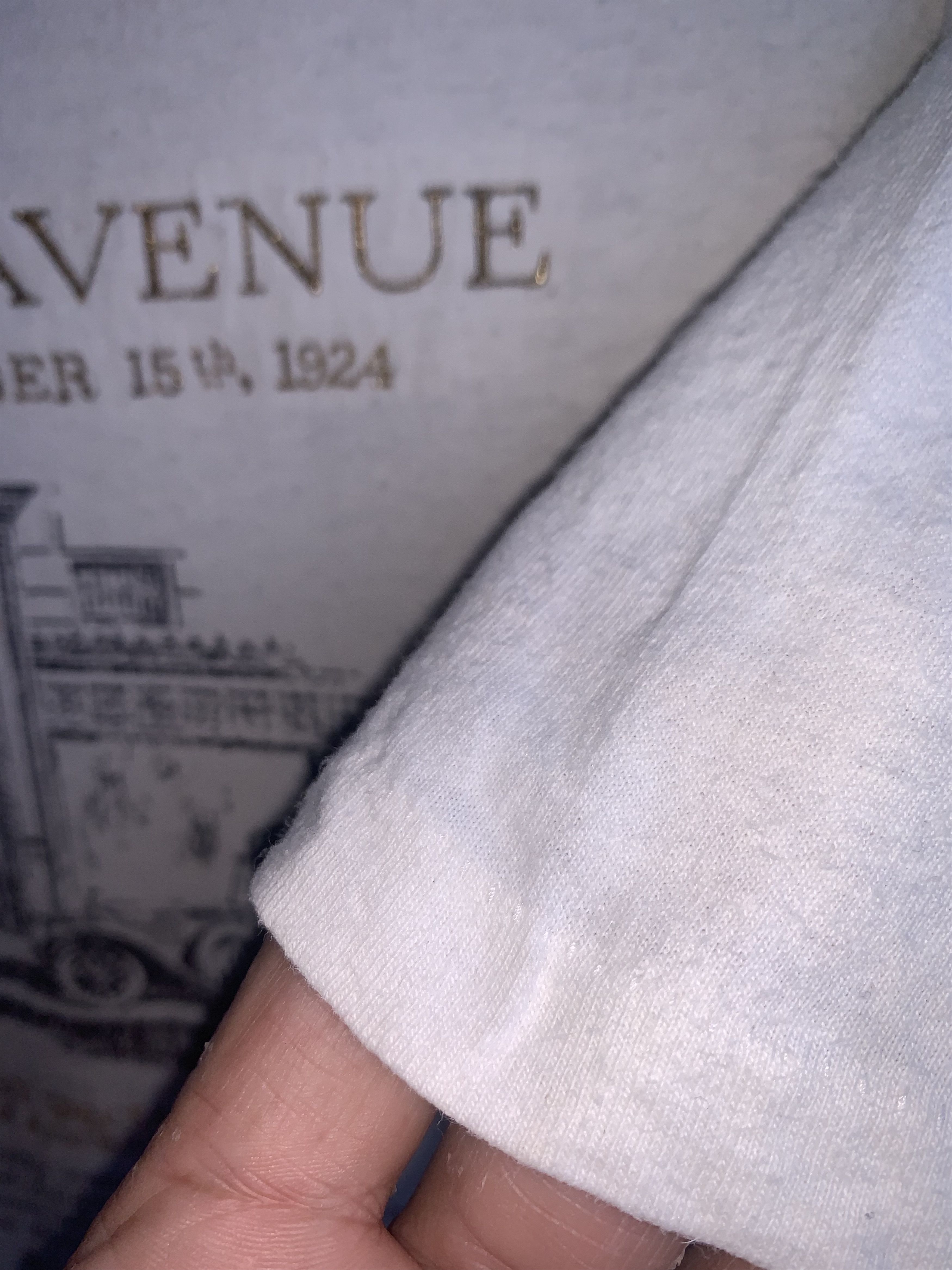 Saks Fifth Avenue Vintage Saks Fifth Avenue Tee Size US M / EU 48-50 / 2 - 4 Thumbnail