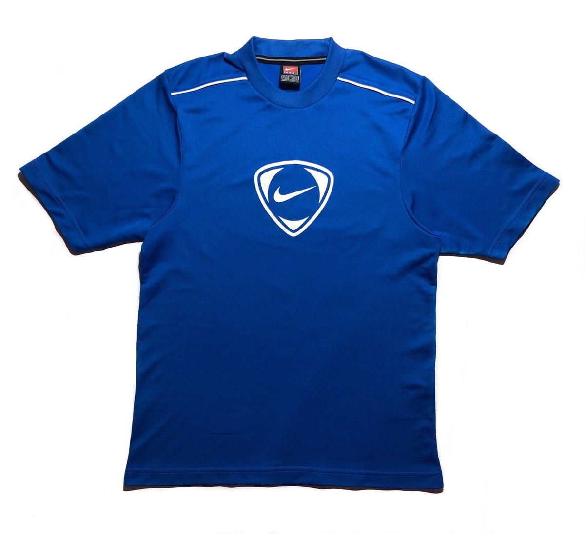 Vintage Vintage Nike 90S Team Swoosh Logo Sport T-shirt Size US S / EU 44-46 / 1 - 1 Thumbnail