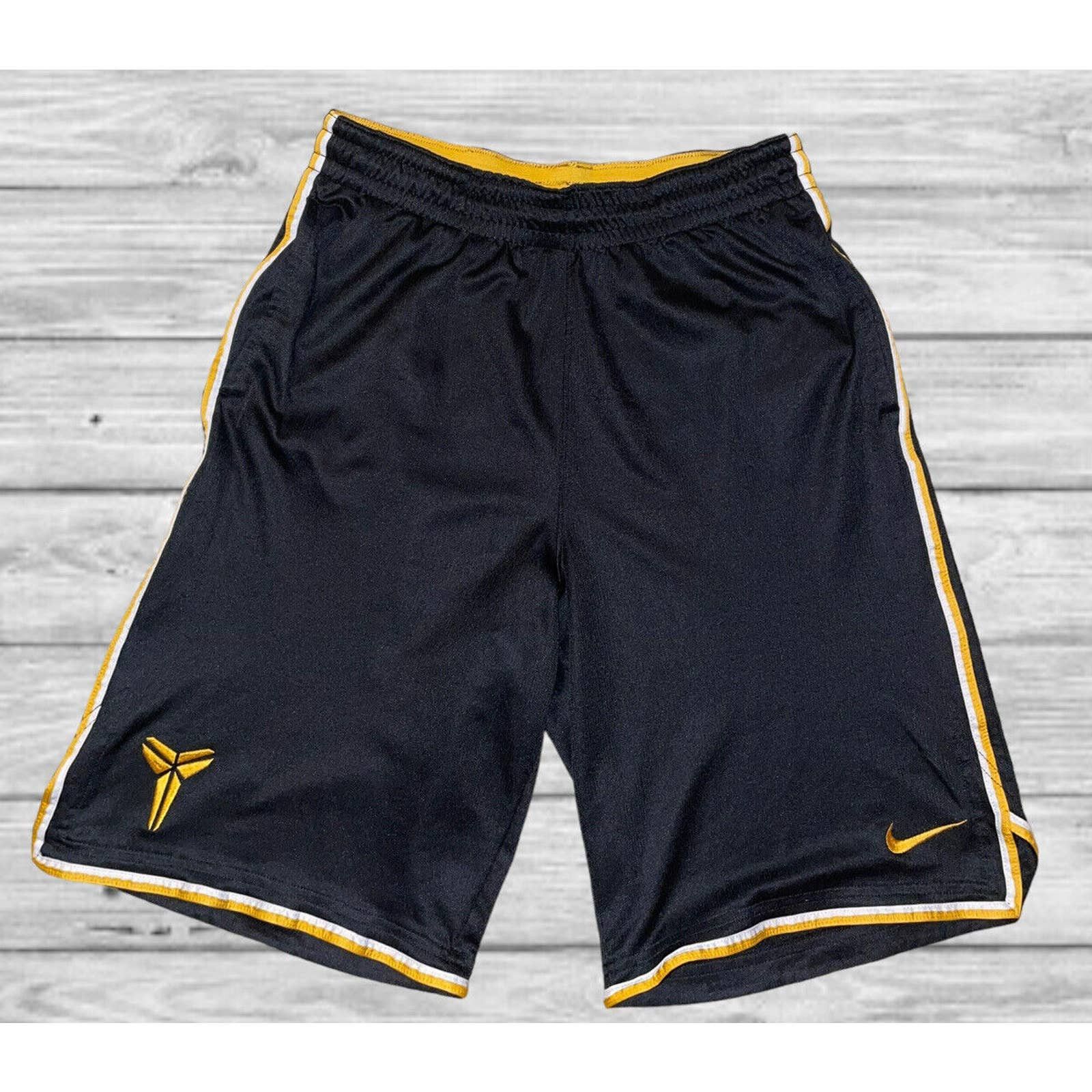 Vintage Nike Kobe Bryant Black Yellow Basketball Shorts Men’s Sizs M outlet Athletic