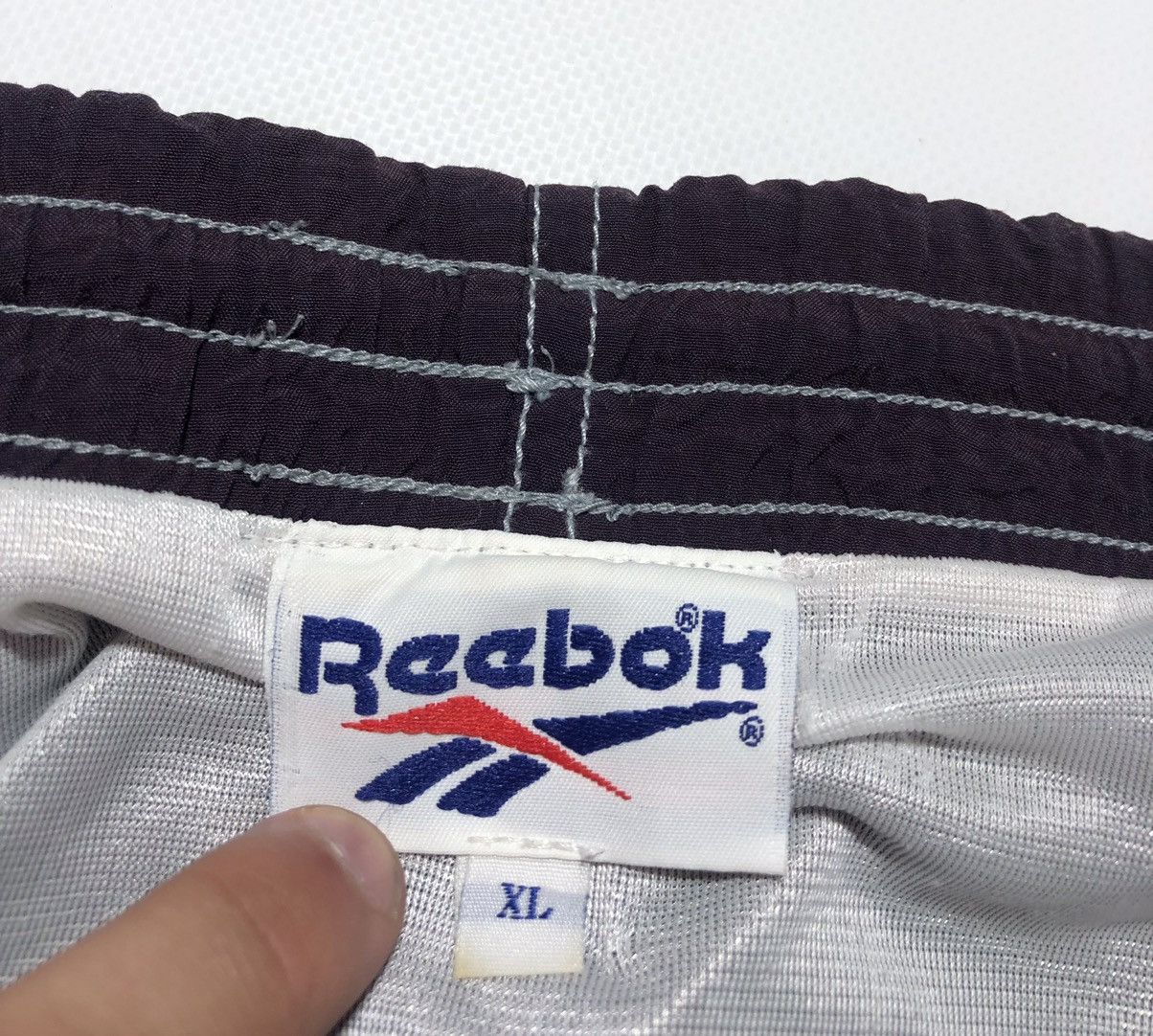 Reebok Vintage Reebok Nylon Shorts Size US 38 / EU 54 - 6 Thumbnail