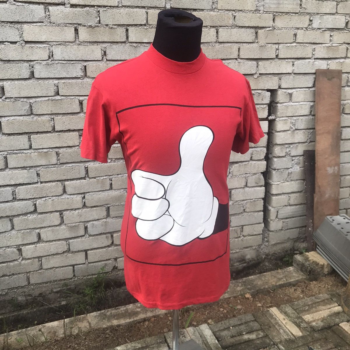 Mickey Mouse × Vintage Rare Vintage Mickey Good Big Hand Size US M / EU 48-50 / 2 - 3 Thumbnail