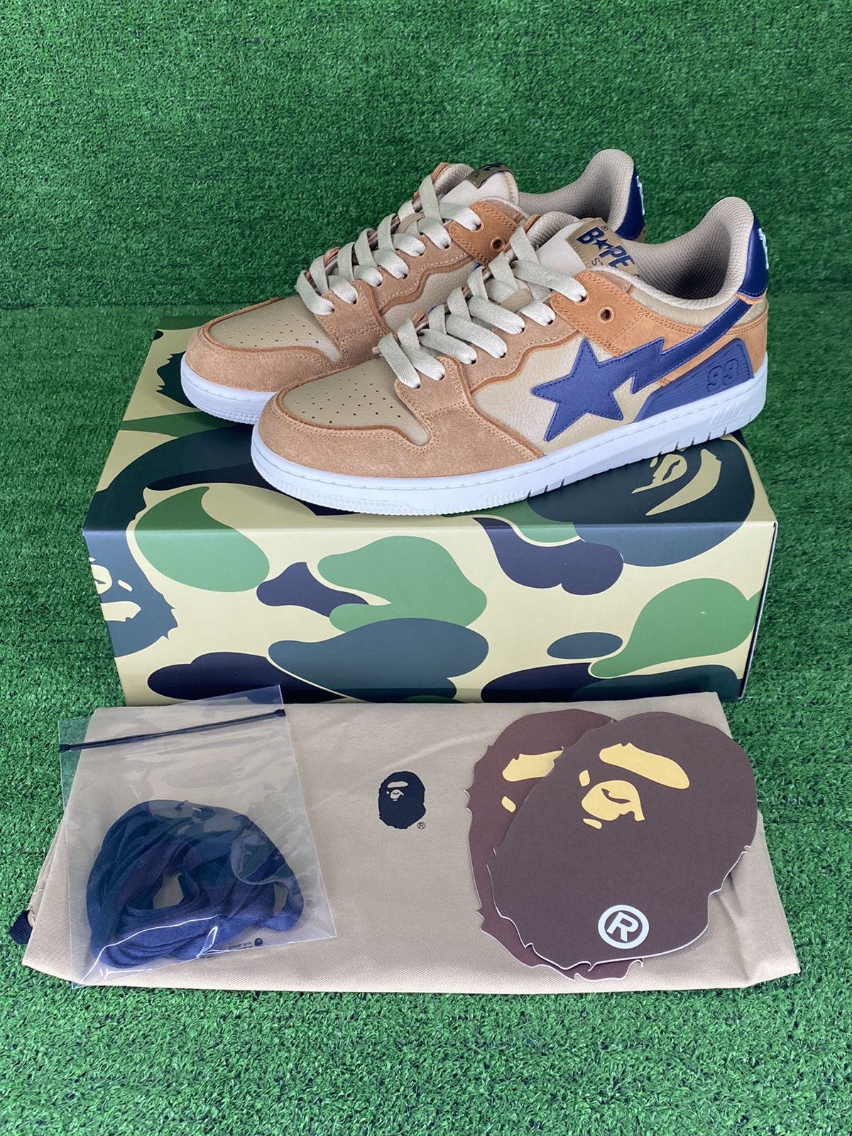 image of Bape Sk8 Sta 4 Beige Size 8 Shoes in Beige Blue, Men's