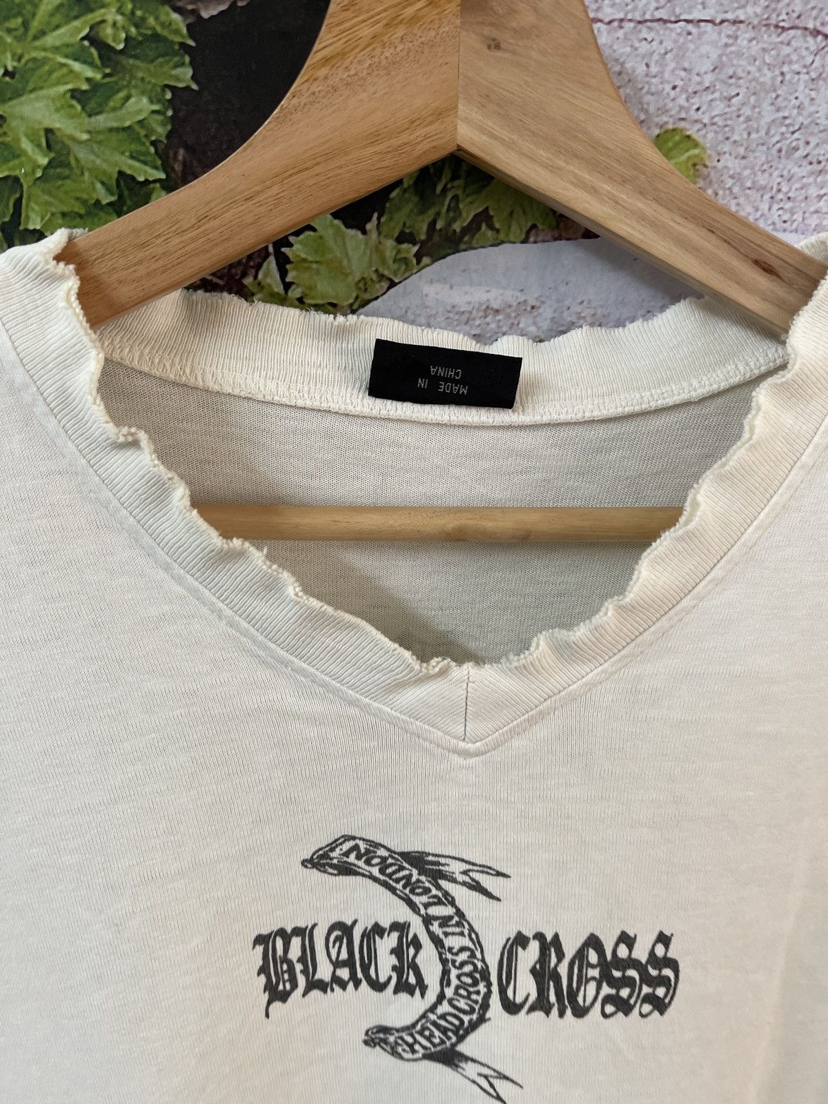 Japanese Brand VINTAGE THE DARK SIDE BLACK CROSS SPELLOUT VERY RARE Size US M / EU 48-50 / 2 - 7 Thumbnail